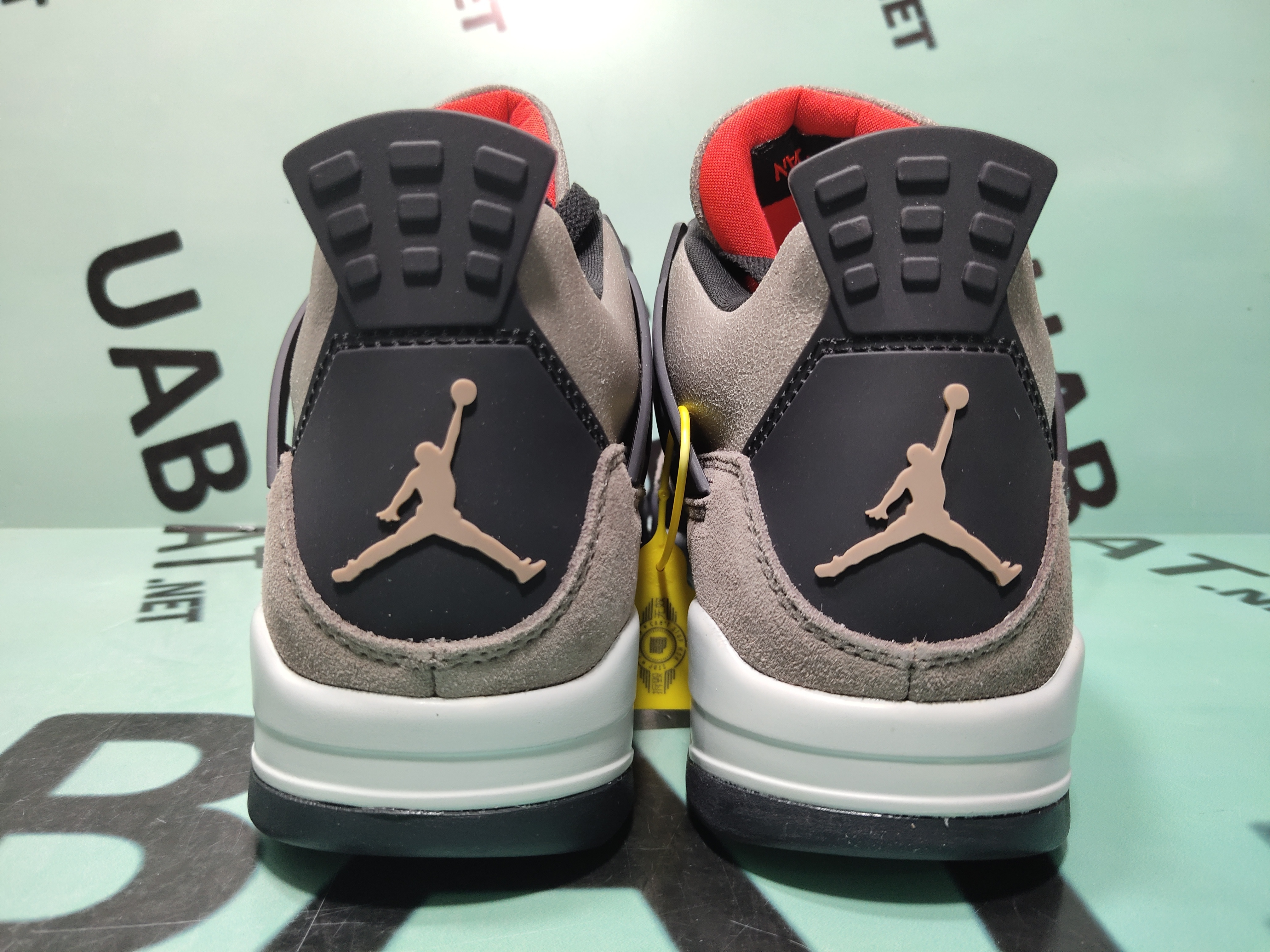 Uabat Jordan 4 Retro Taupe Haze, DB0732-200 