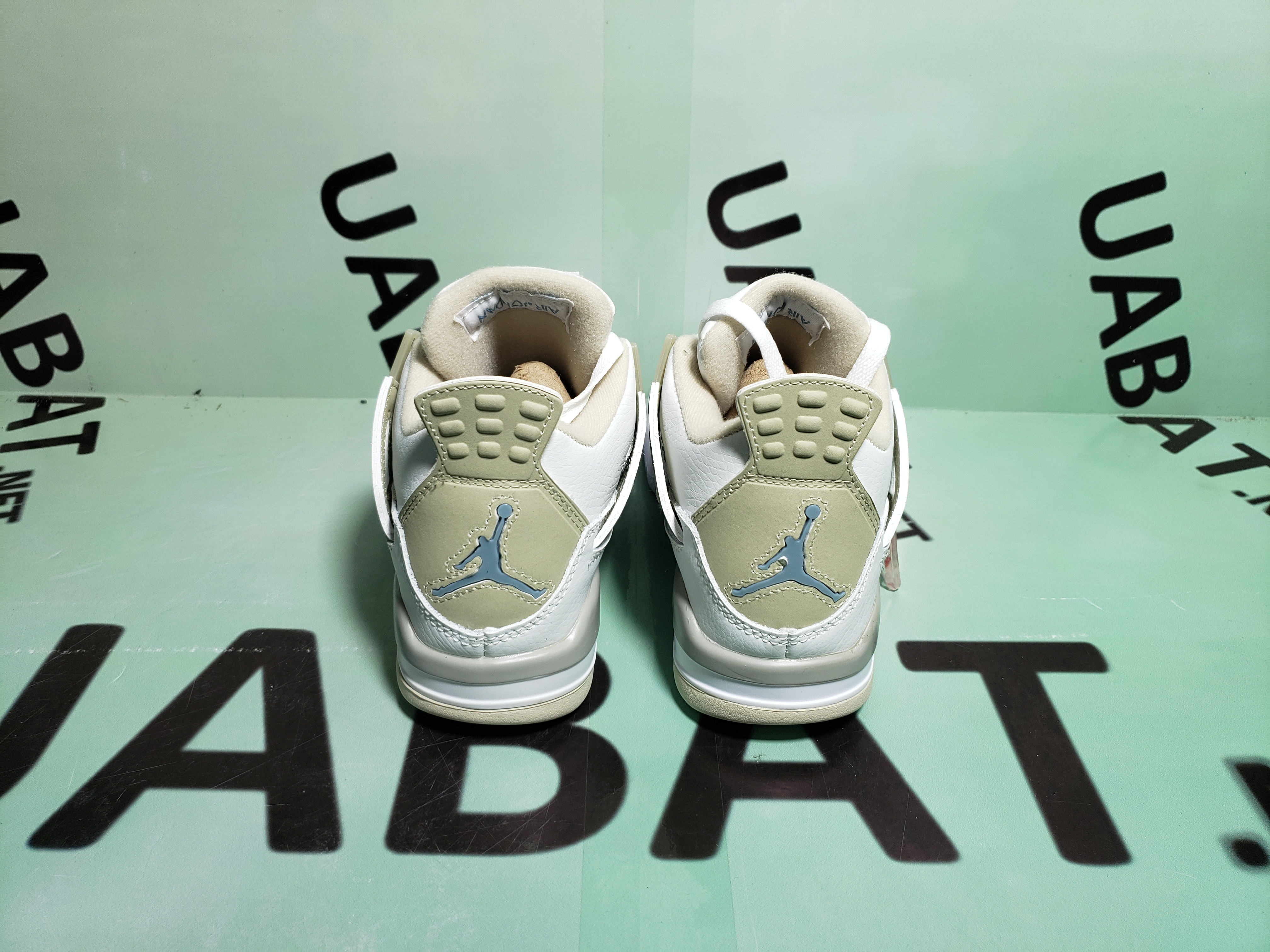 Uabat Jordan 4 Retro Sand Linen, 487724-118