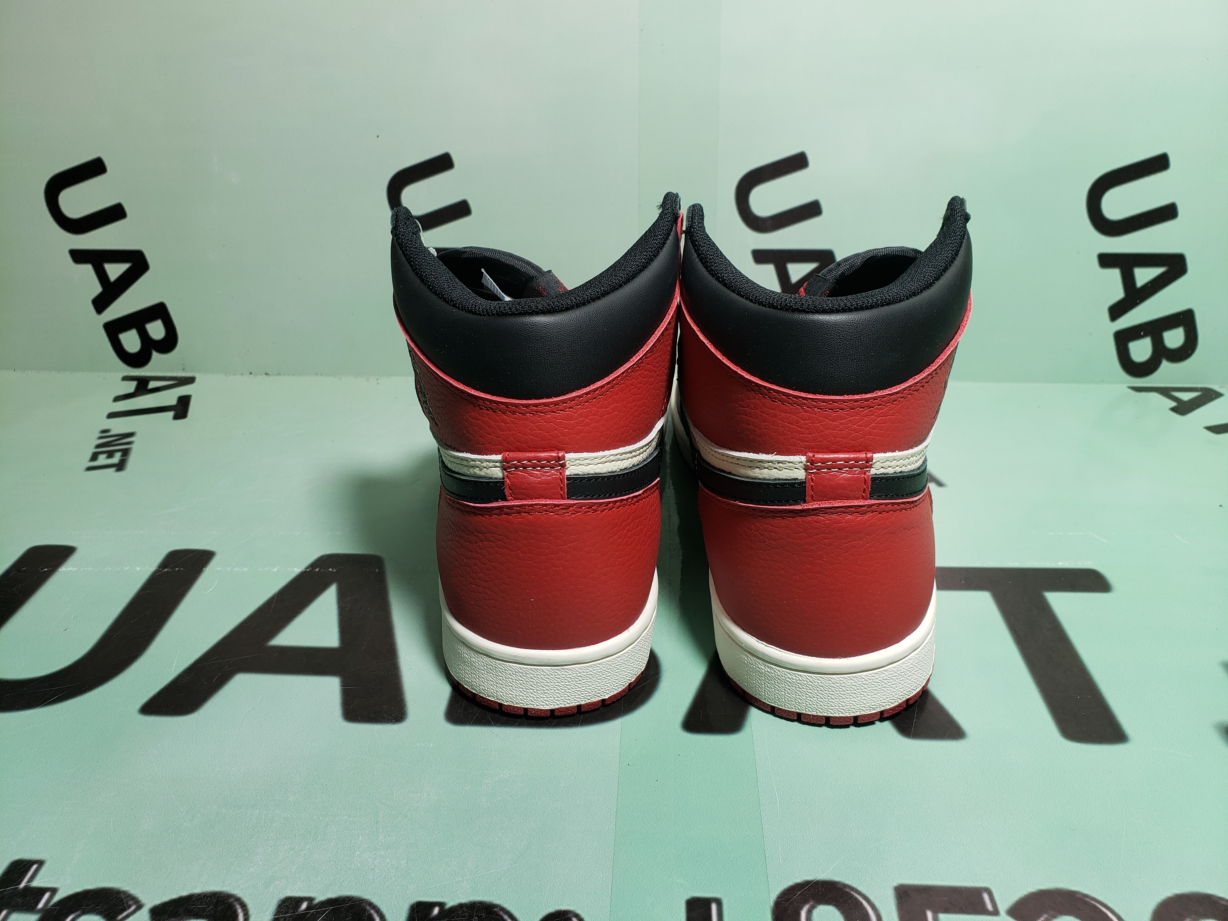 OG Jordan 1 High OG Bred Toe, 555088-610