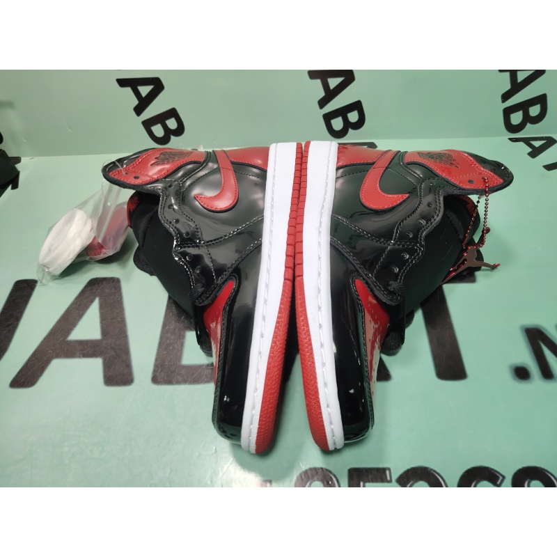 OG Jordan 1 Retro High OG Patent Bred, 555088-063
