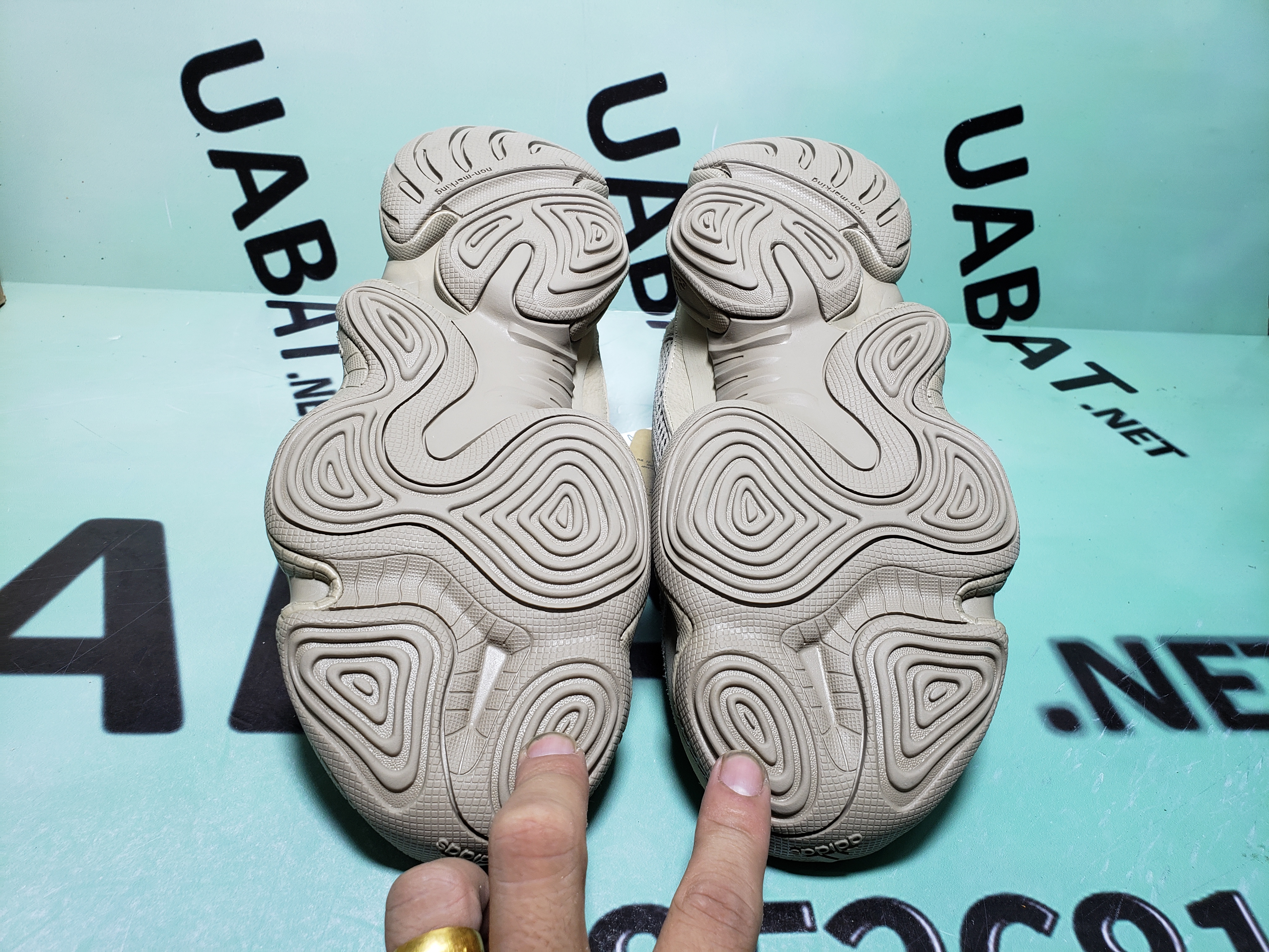 OG Yeezy 500 Taupe Light, GX3605