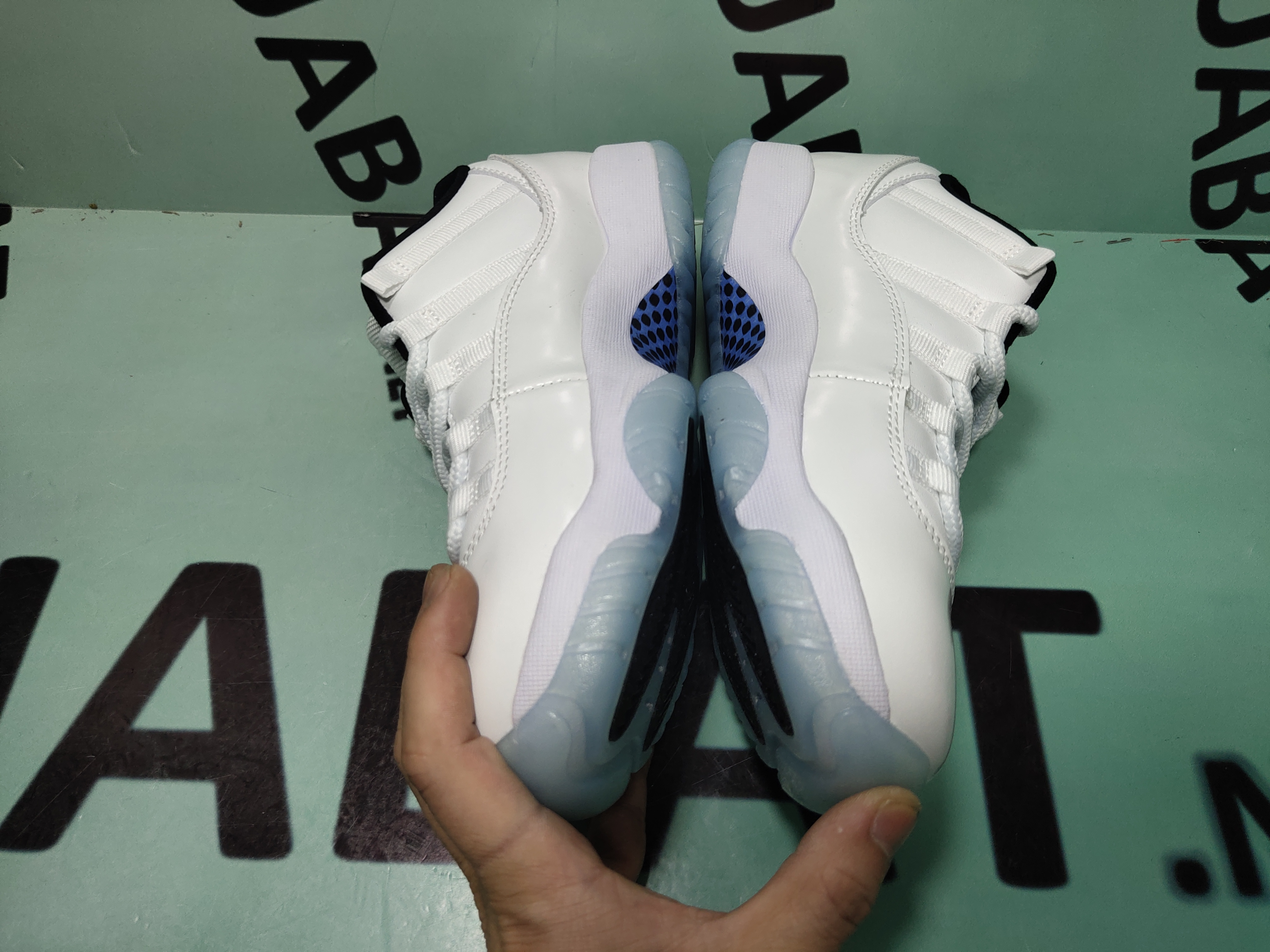 OG Jordan 11 Retro Low Legend Blue, 528896-117
