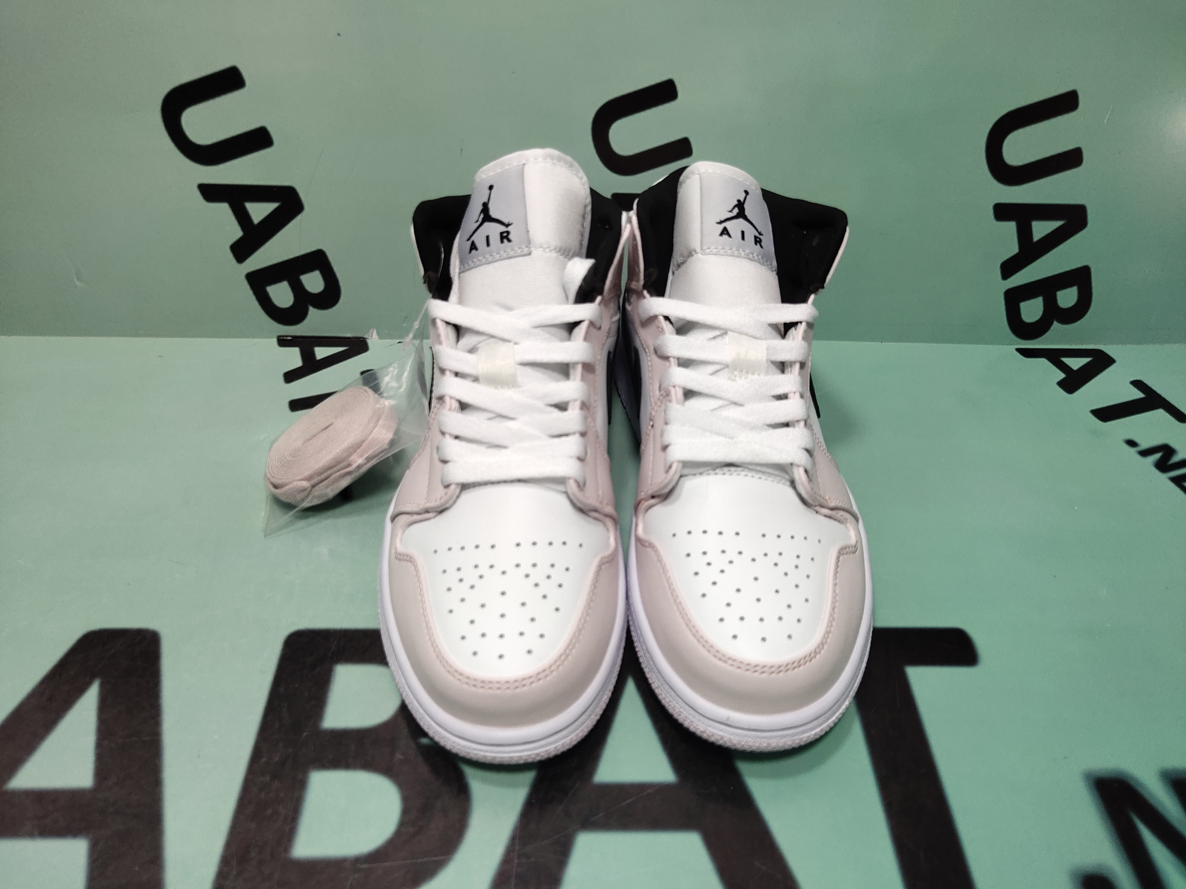 OG Jordan 1 Mid Barely Rose, BQ6472-500