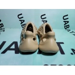 OG Yeezy Foam RNNR Ochre, GW3354  
