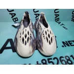 OG Yeezy Foam RNNR MX Cream Clay, GX8774 