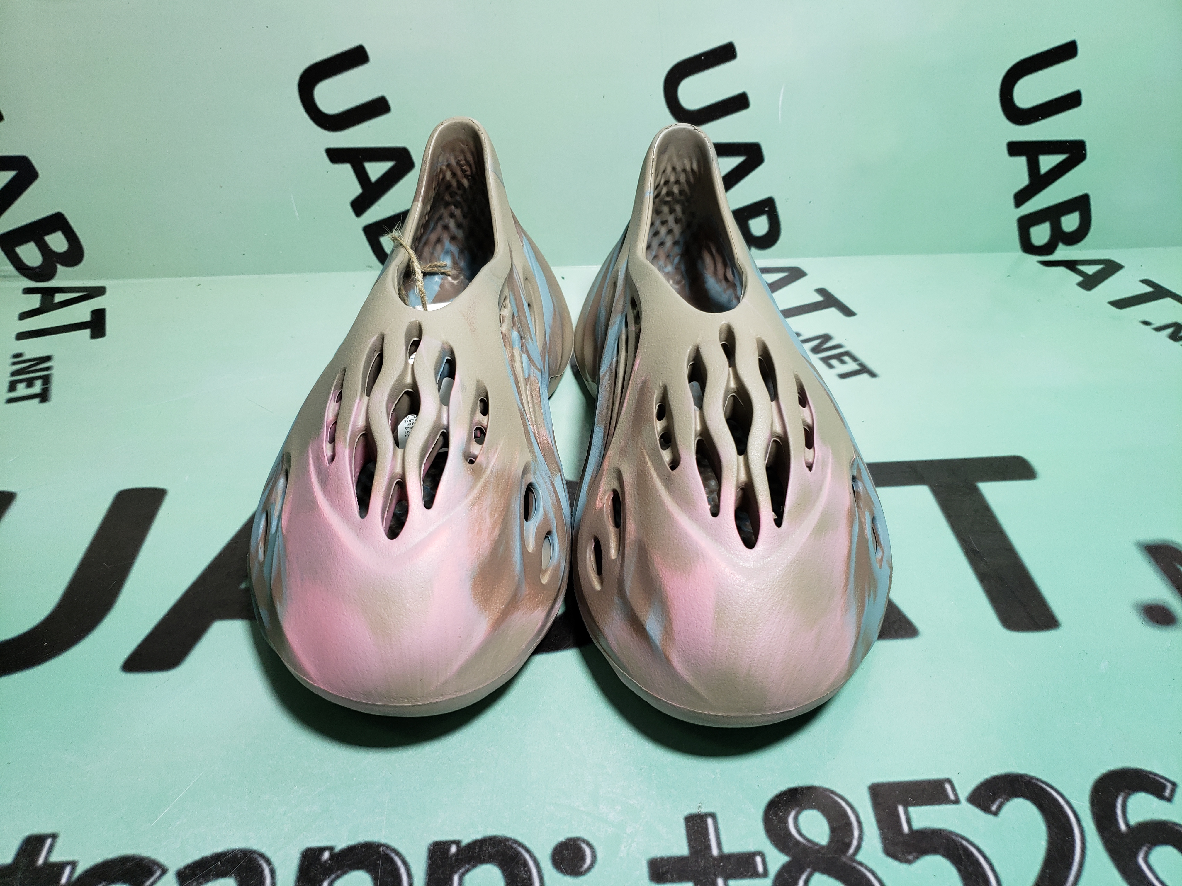 OG Yeezy Foam RNNR MX Sand Grey, GY3969 