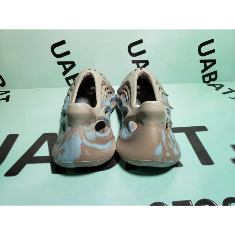 OG Yeezy Foam RNNR MX Sand Grey, GY3969 