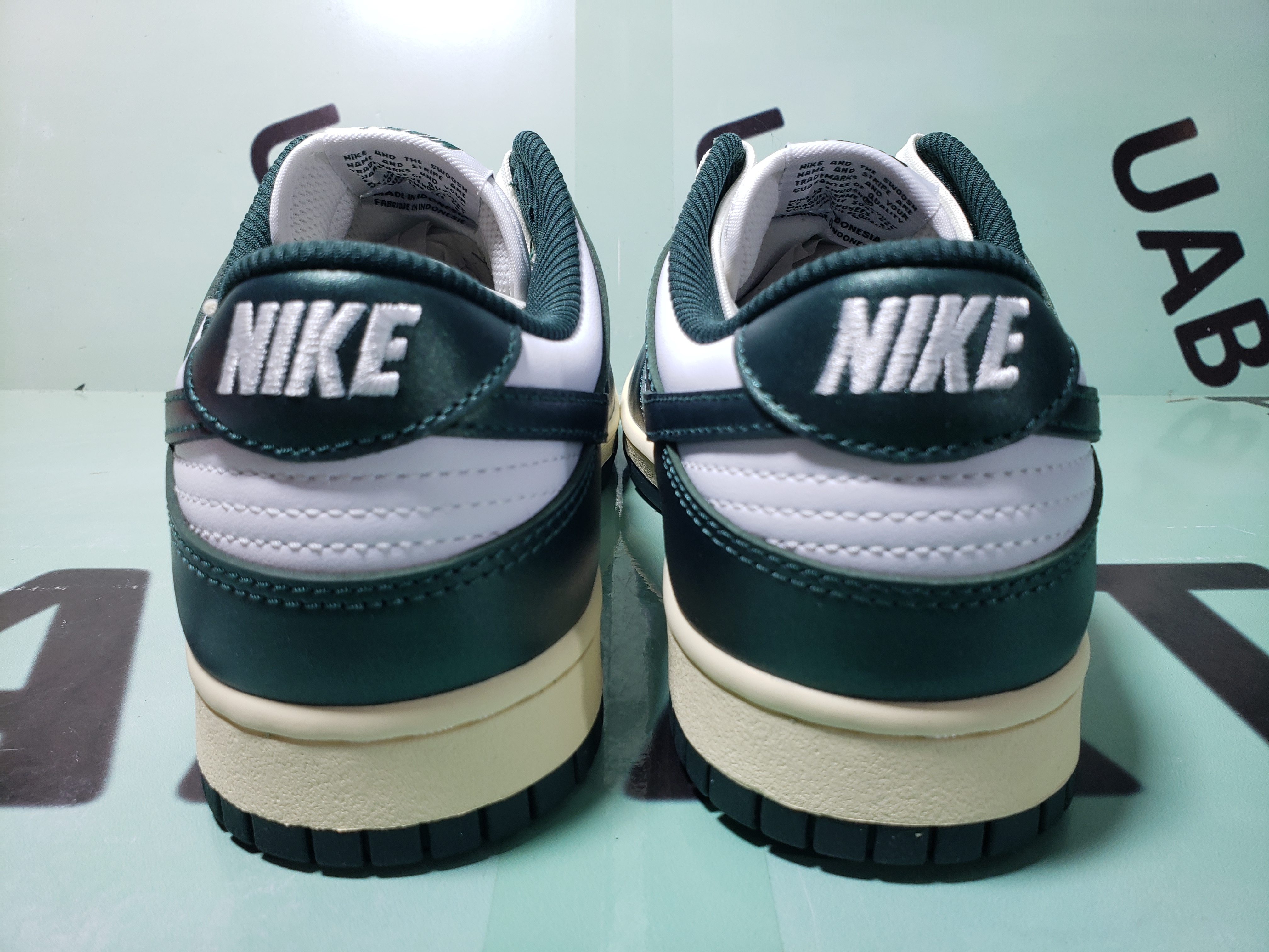 Uabat Dunk Low Vintage Green ,DQ8580-100  