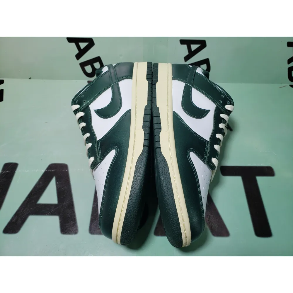 Uabat Dunk Low Vintage Green ,DQ8580-100  