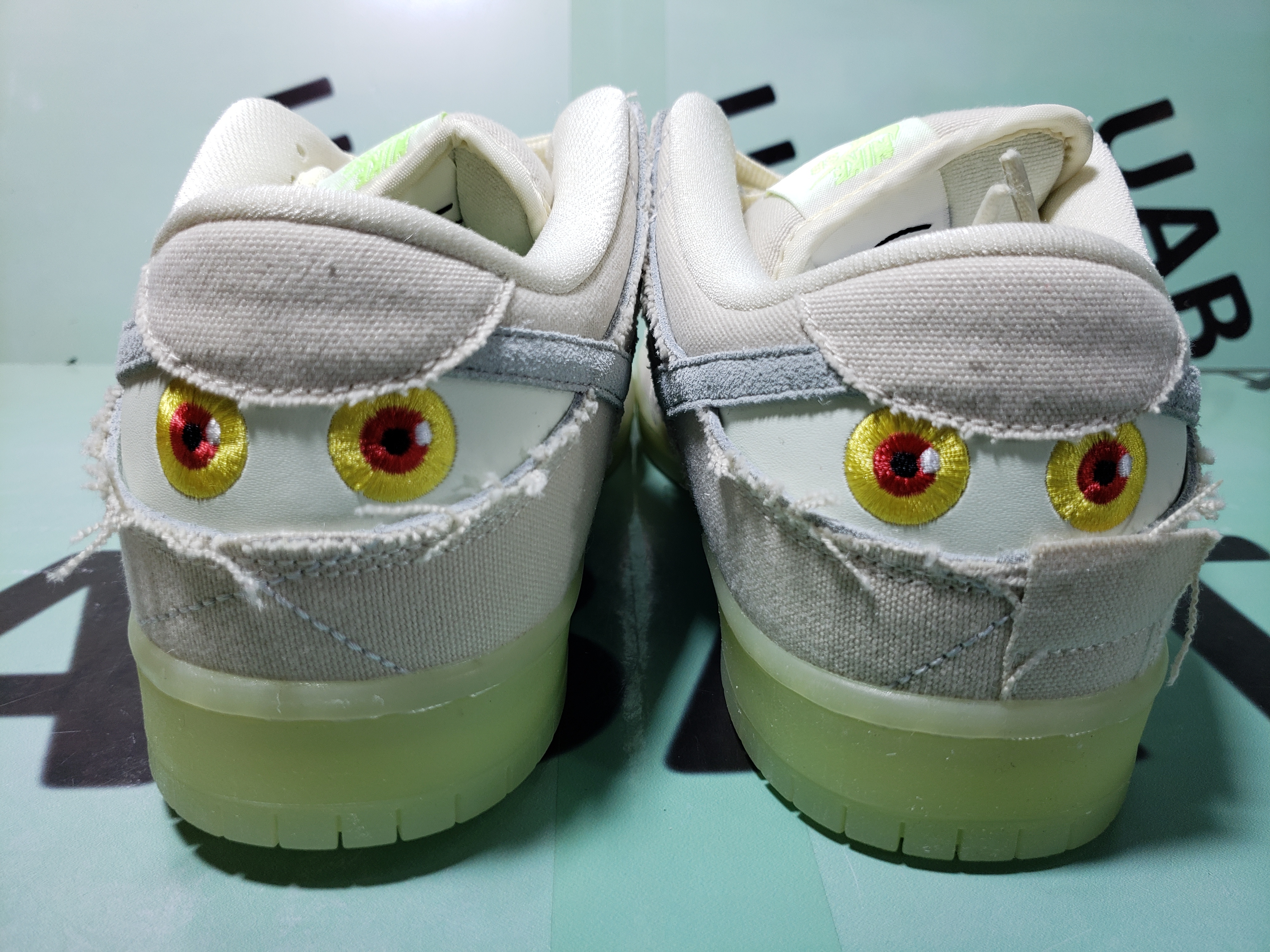 Uabat SB Dunk Low Mummy, DM0774-111