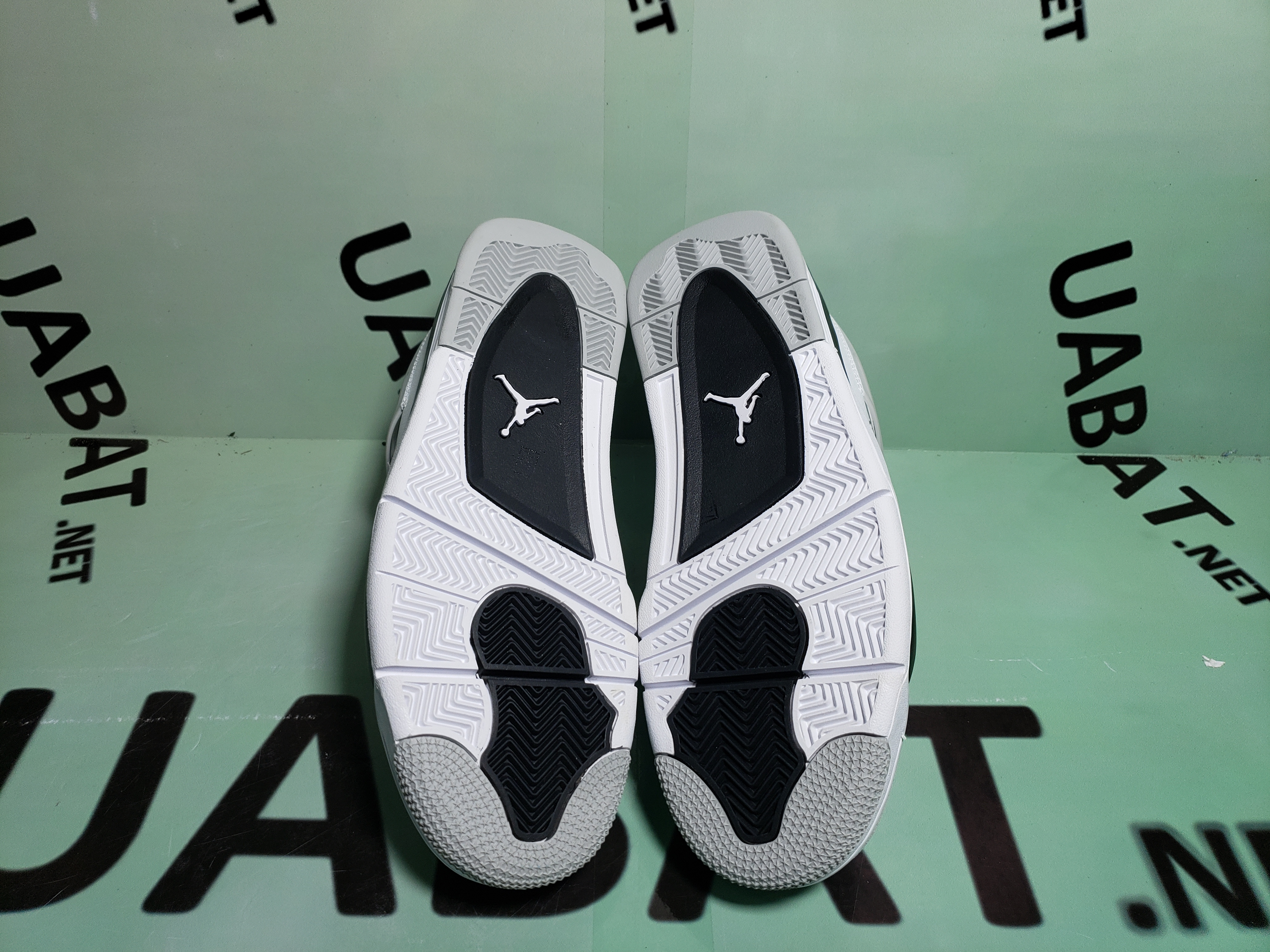 OG Jordan 4 Retro Military Black, DH6927-111