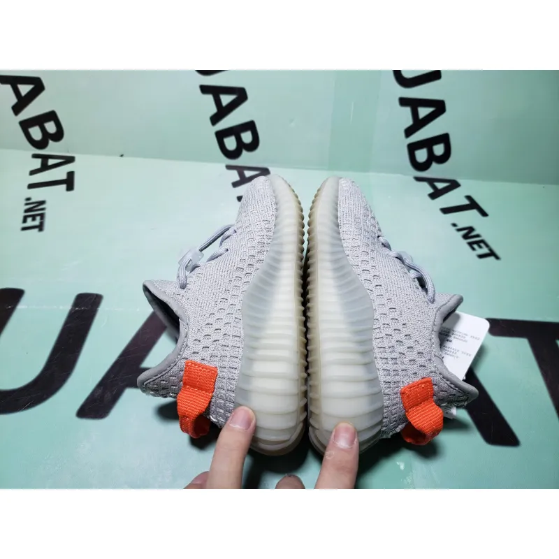OG Kids Yeezy Boost 350 V2 Tail Light, FX9017