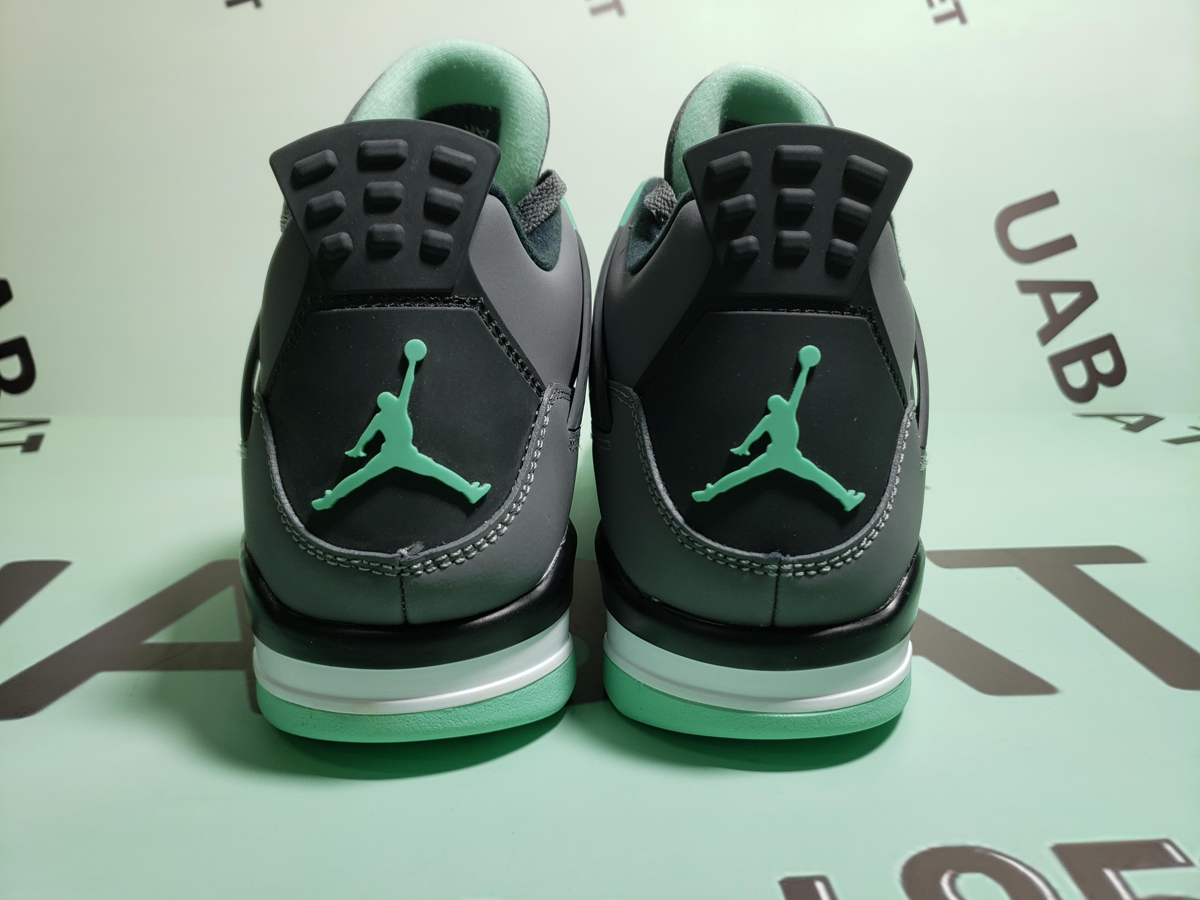 Uabat Jordan 4 Retro Green Glow , 308497-033   