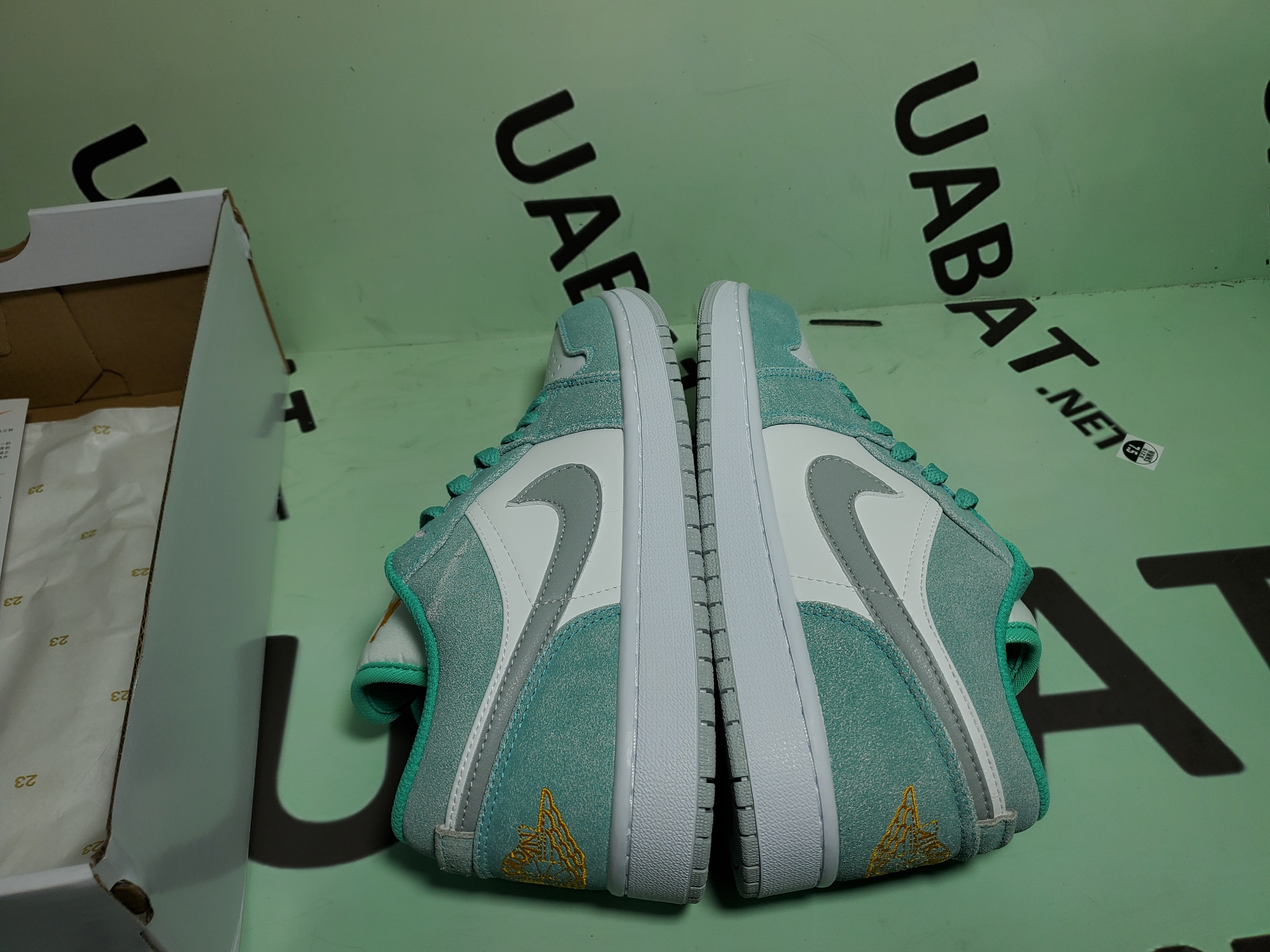 OG Air Jordan 1 Low New Emerald, DN3705-301  