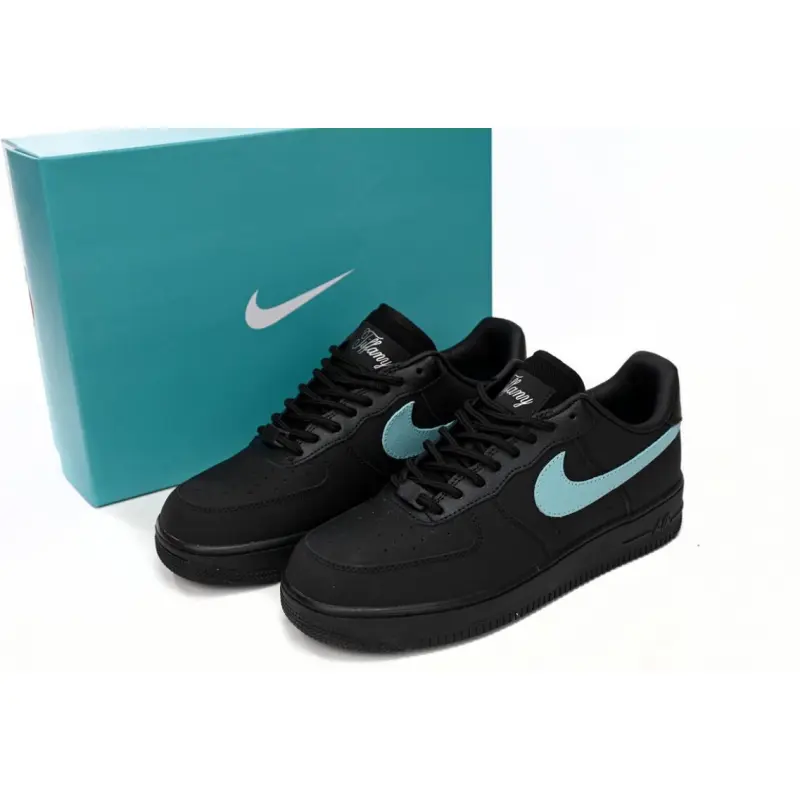 Uabat Air Force 1 Low, DZ1382-001