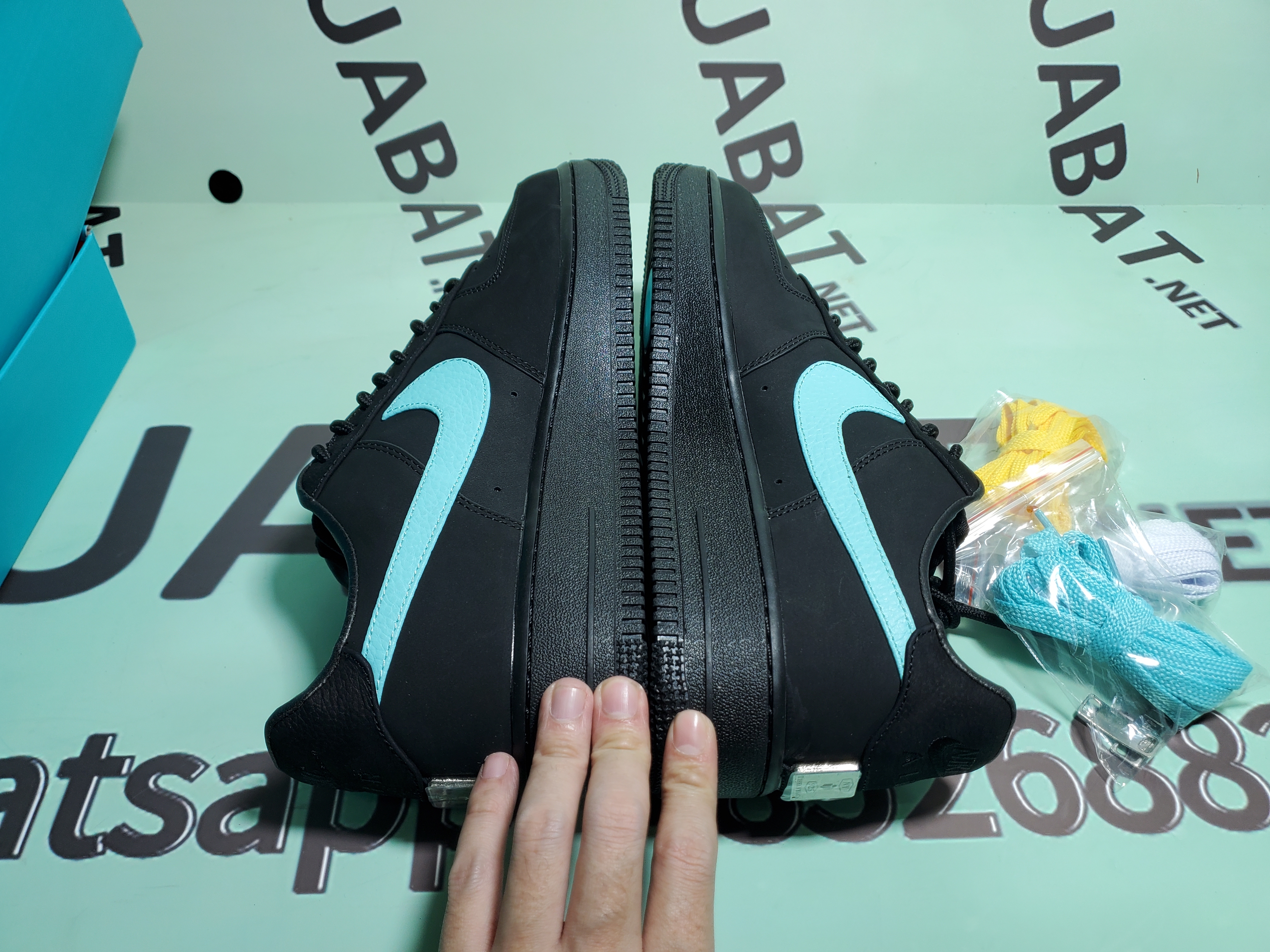 Uabat Air Force 1 Low, DZ1382-001