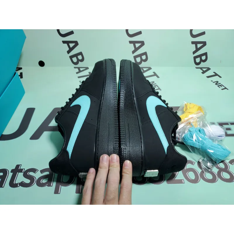 Uabat Air Force 1 Low, DZ1382-001
