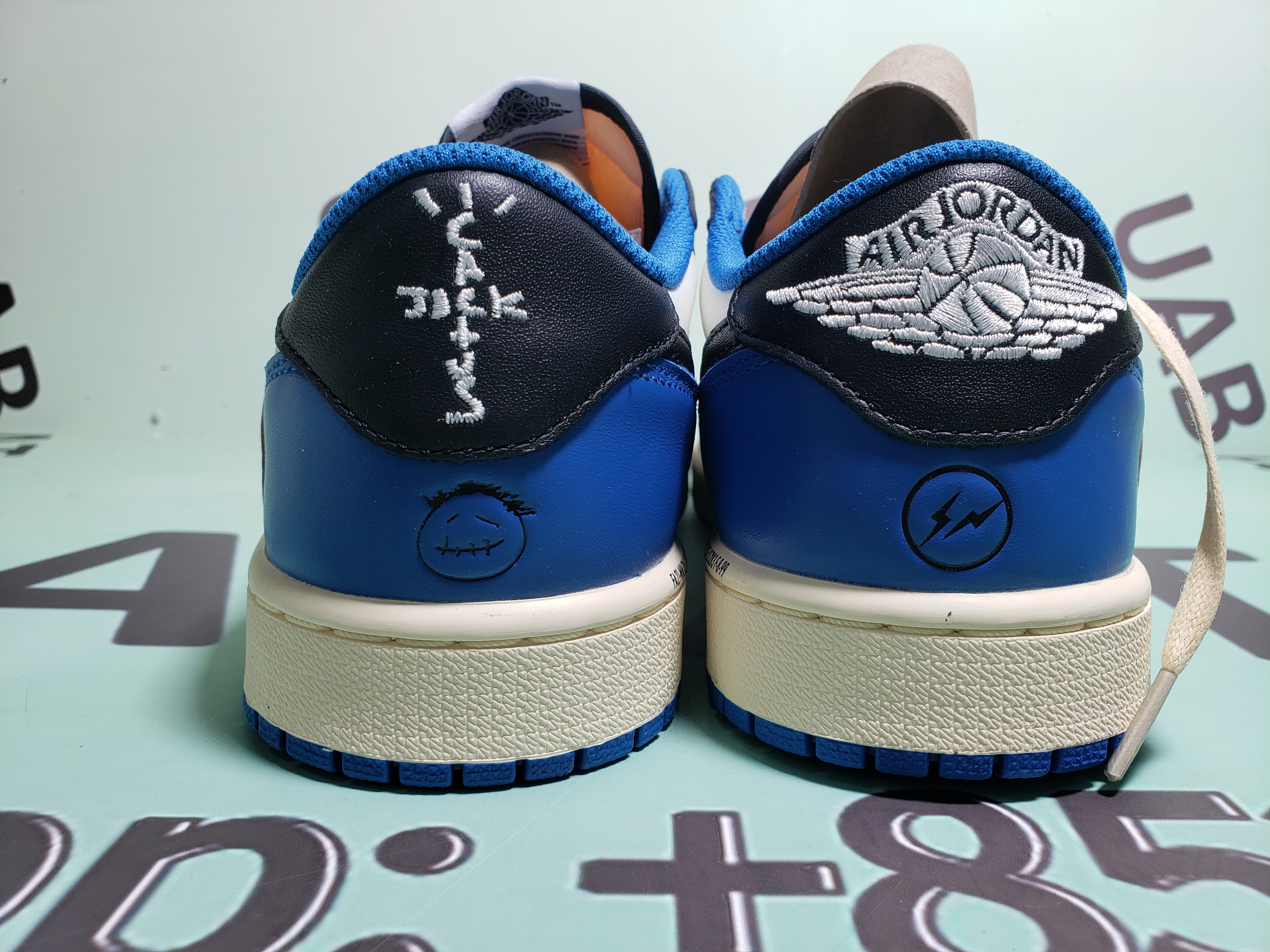 OG Jordan 1 Retro Low OG SP Fragment x Travis Scott, DM7866-140    