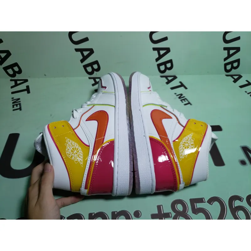 Uabat Air Jordan 1 Mid Edge Glow, CV4611-100