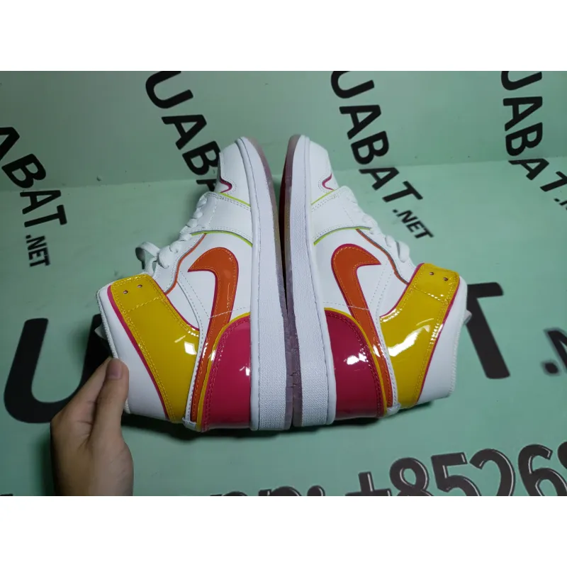 Uabat Air Jordan 1 Mid Edge Glow, CV4611-100