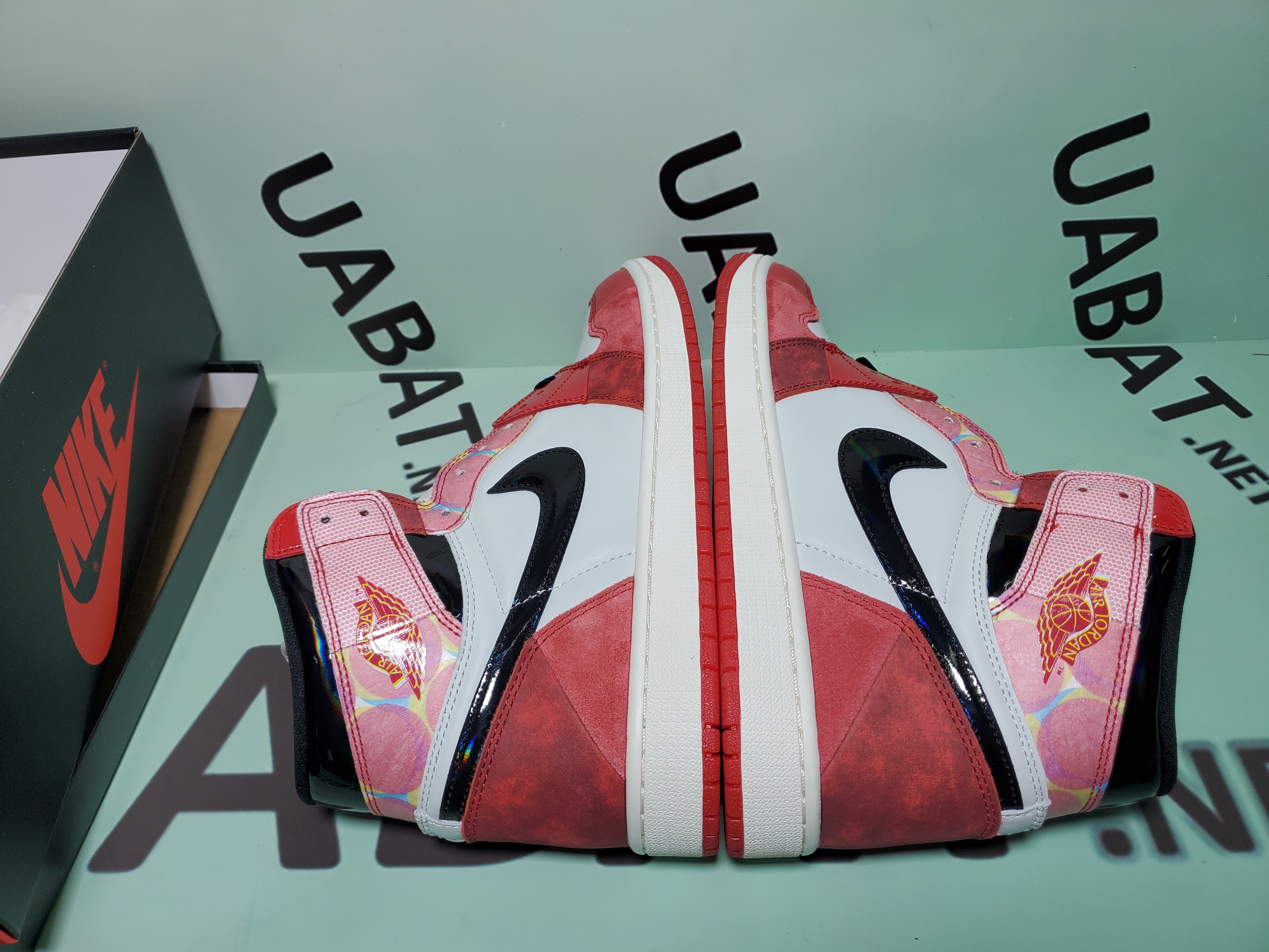 Uabat Jordan 1 High OG Spider-Man Across the Spider-Verse,  DV1748-601   