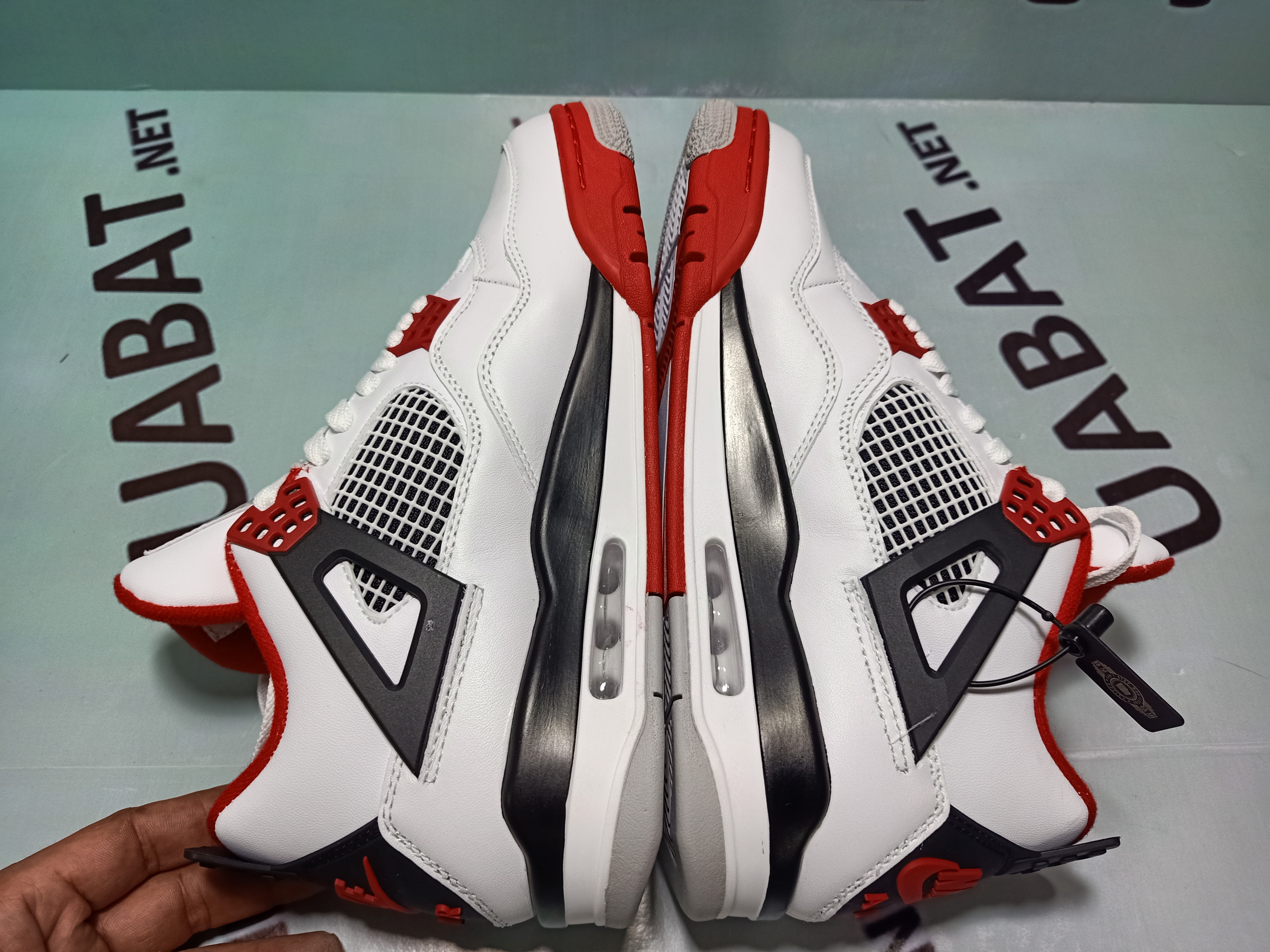 (50%off limited time promote) Jordan 4 Retro Fire Red (2020),DC7770-160