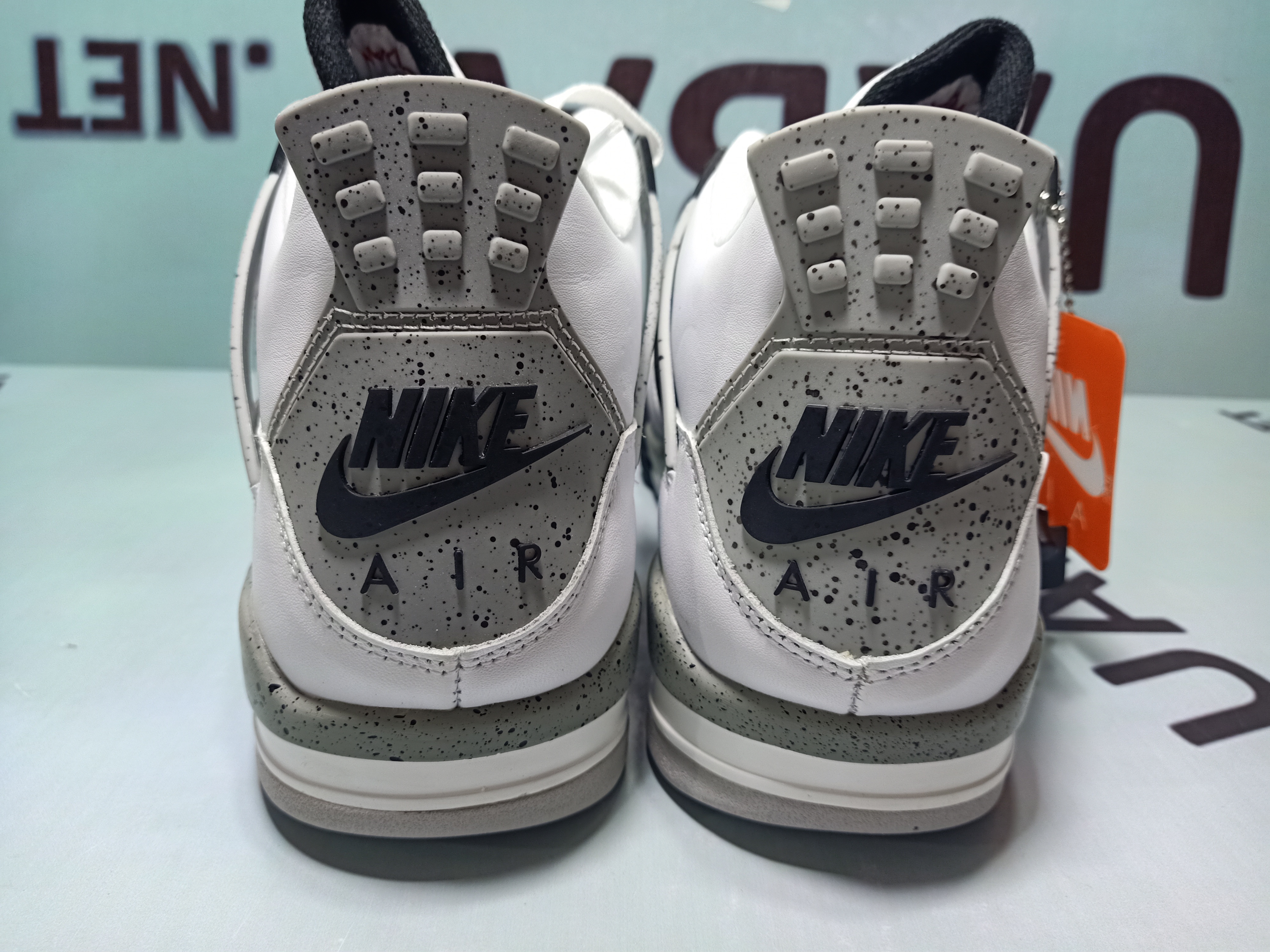(50%off limited time promote) Jordan 4 Retro White Cement ,840606-192