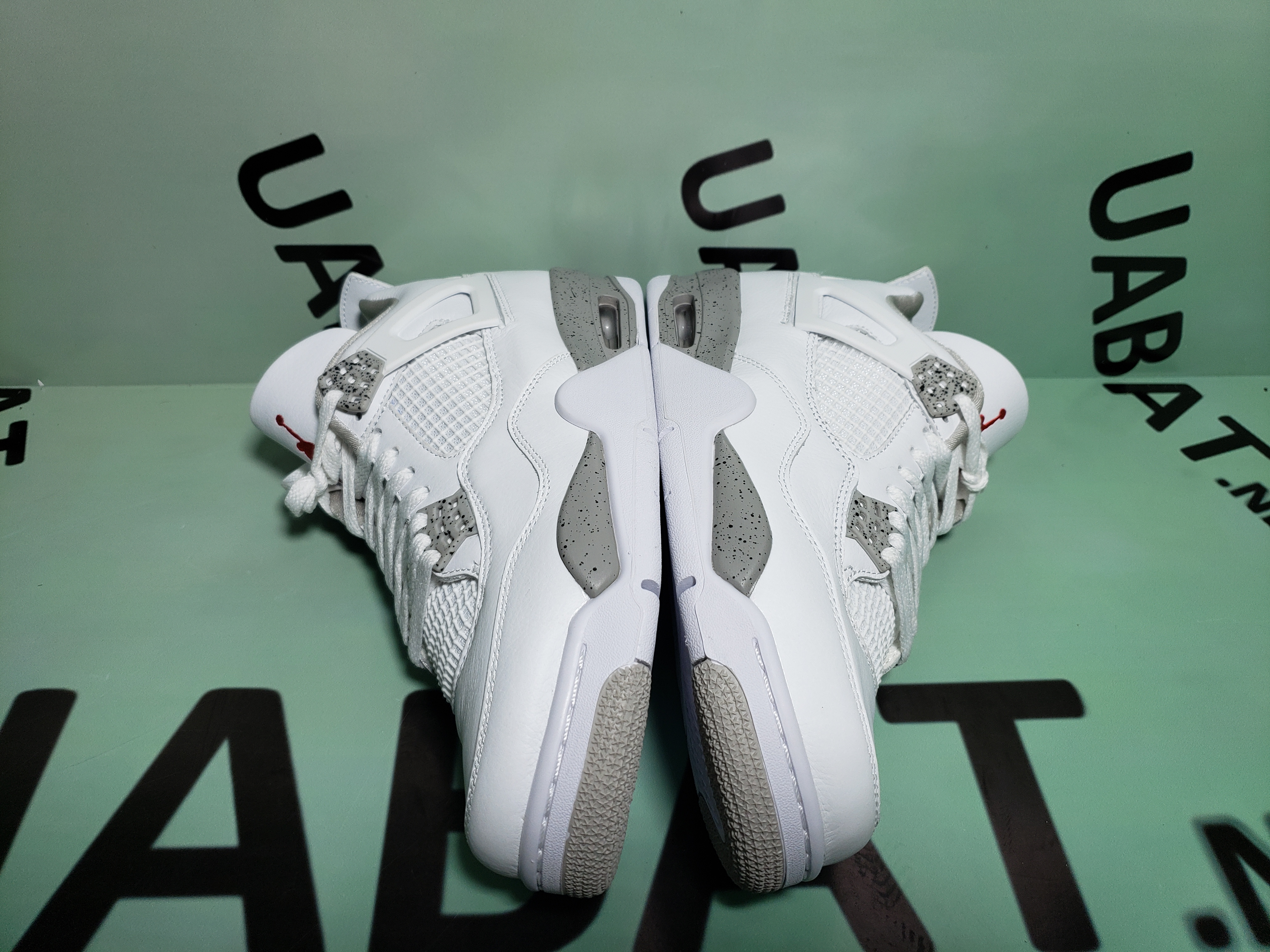 (50%off limited time promote) Jordan 4 Retro White Oreo (2021), CT8527-100