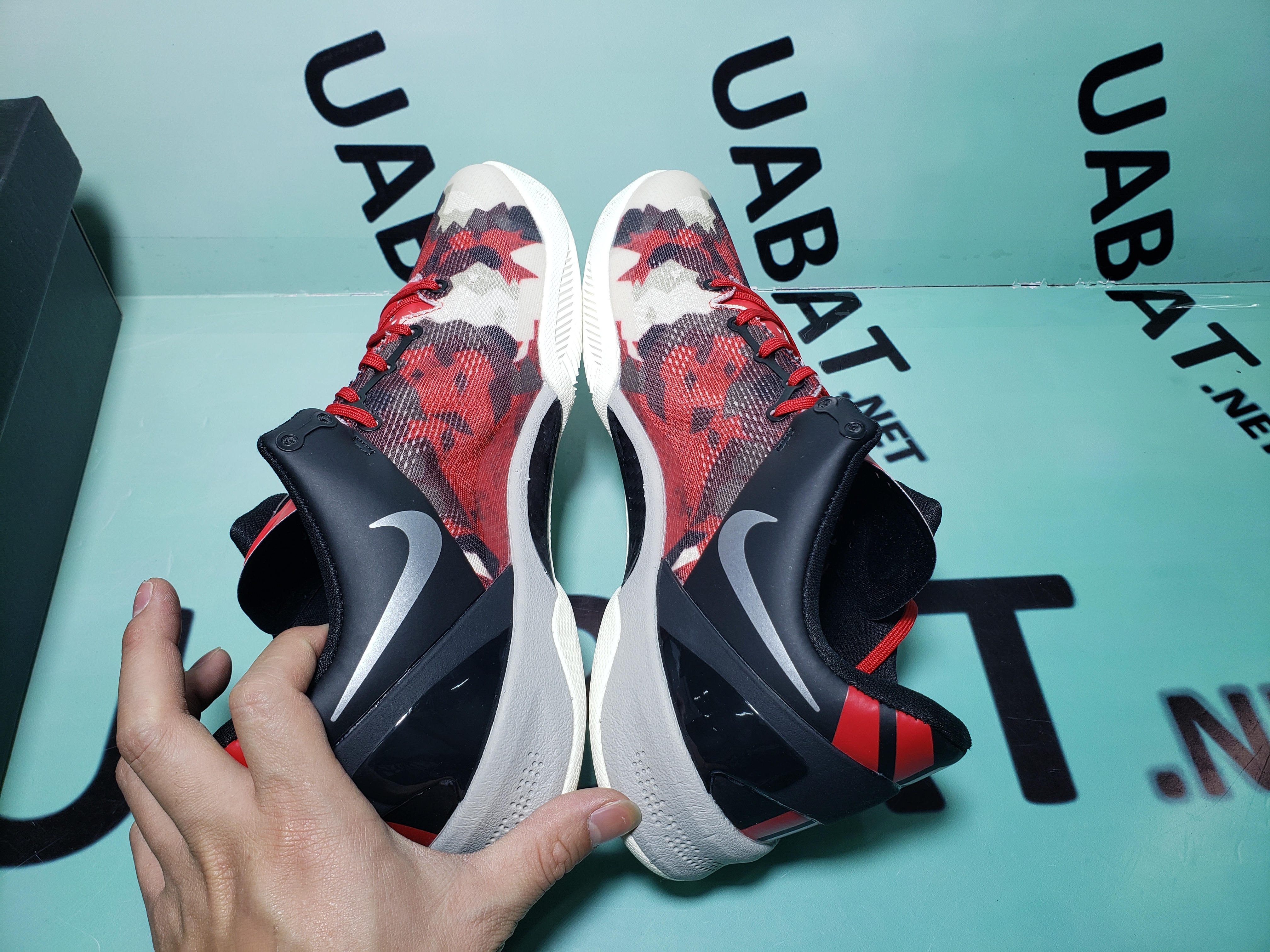 Uabat Kobe 8 System Milk Snake,555035-601