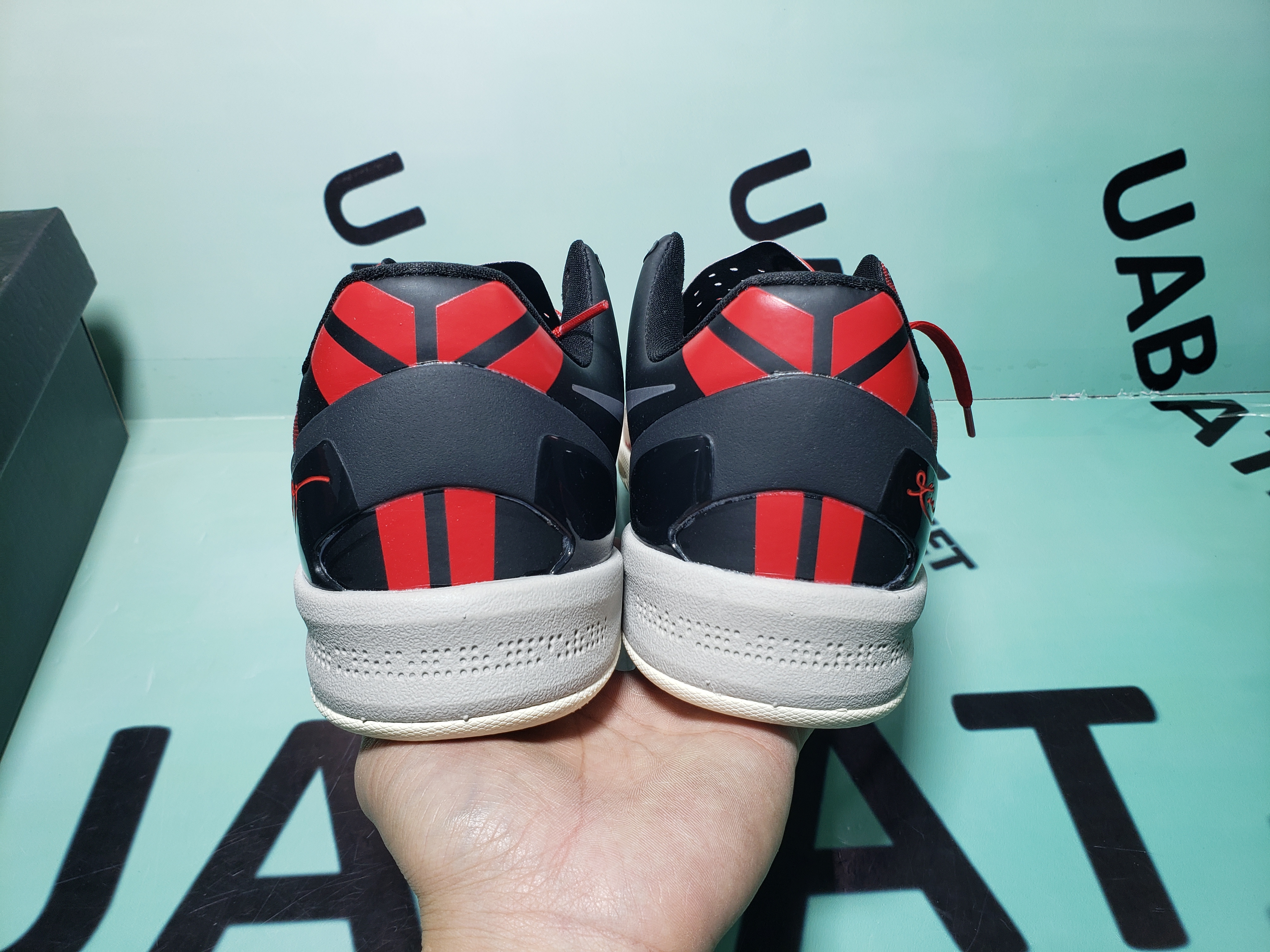 Uabat Kobe 8 System Milk Snake,555035-601