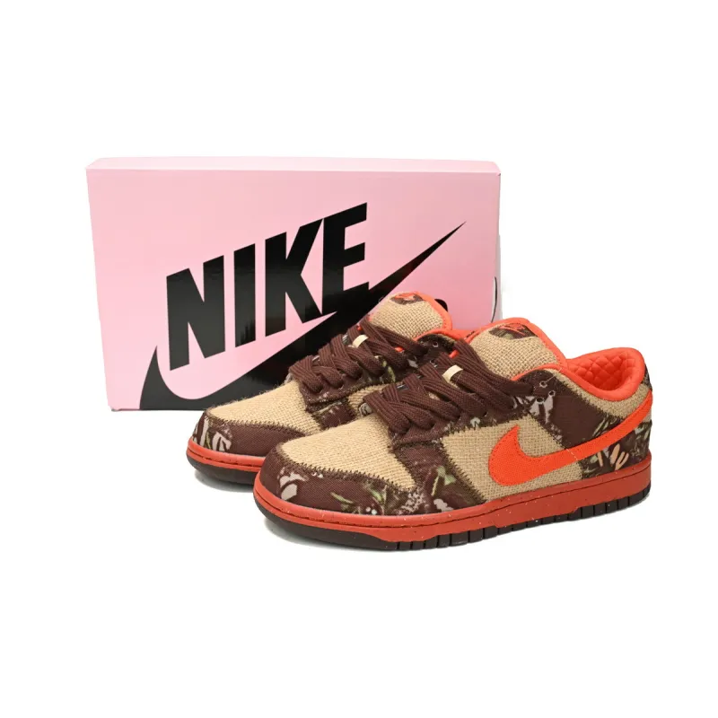 Uabat Dunk Low Pro SB Hunter Reese Forbes,304292-281
