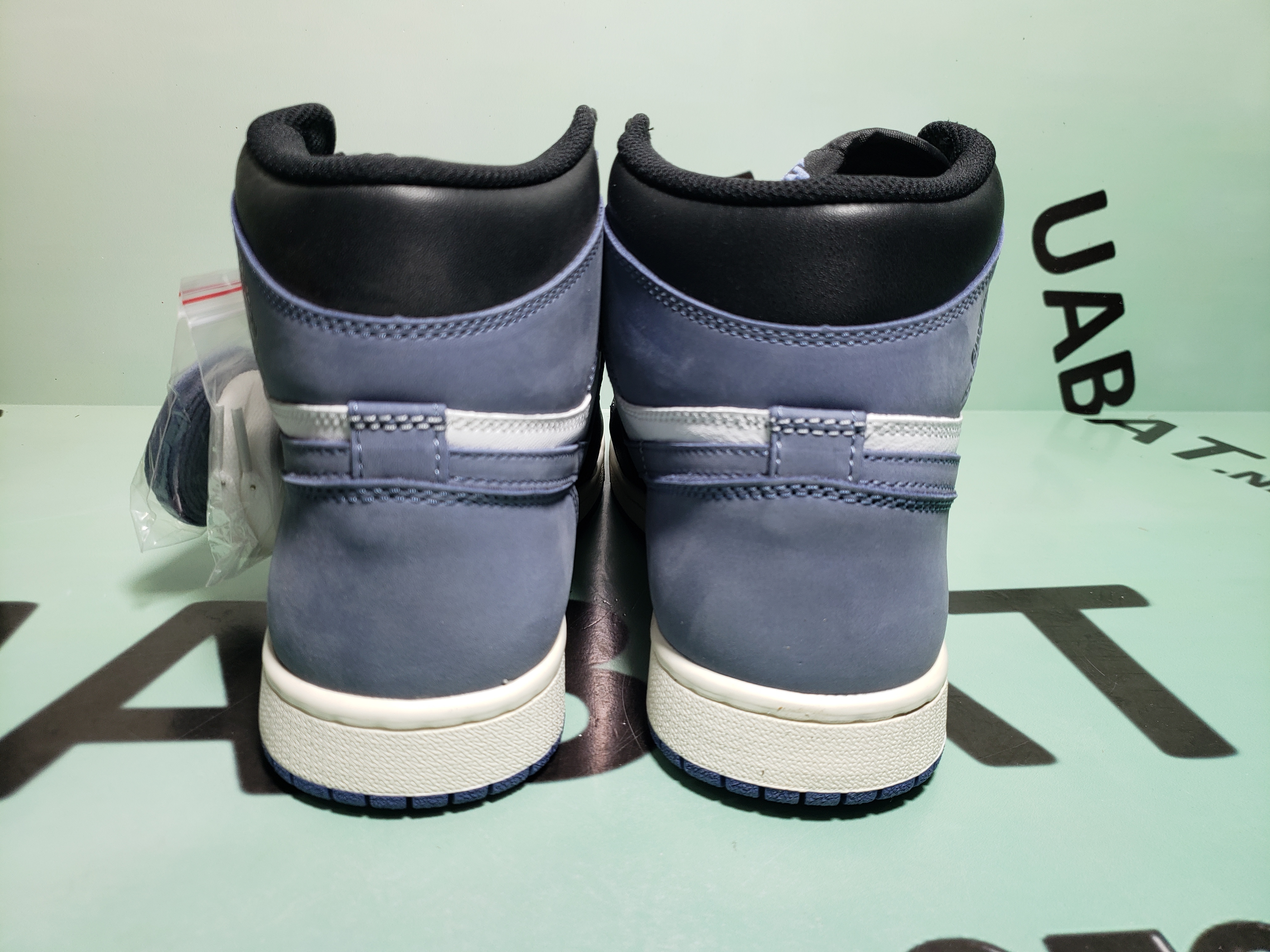 Uabat Jordan 1 Retro High Blue Moon,555088-115