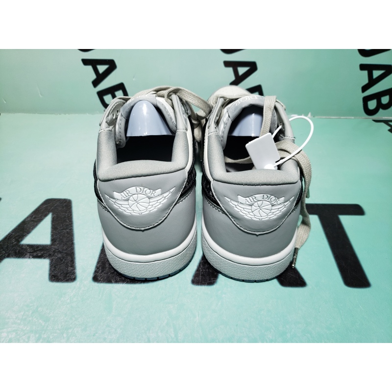Uabat Jordan 1 Retro Low Dior ,CN8608-002