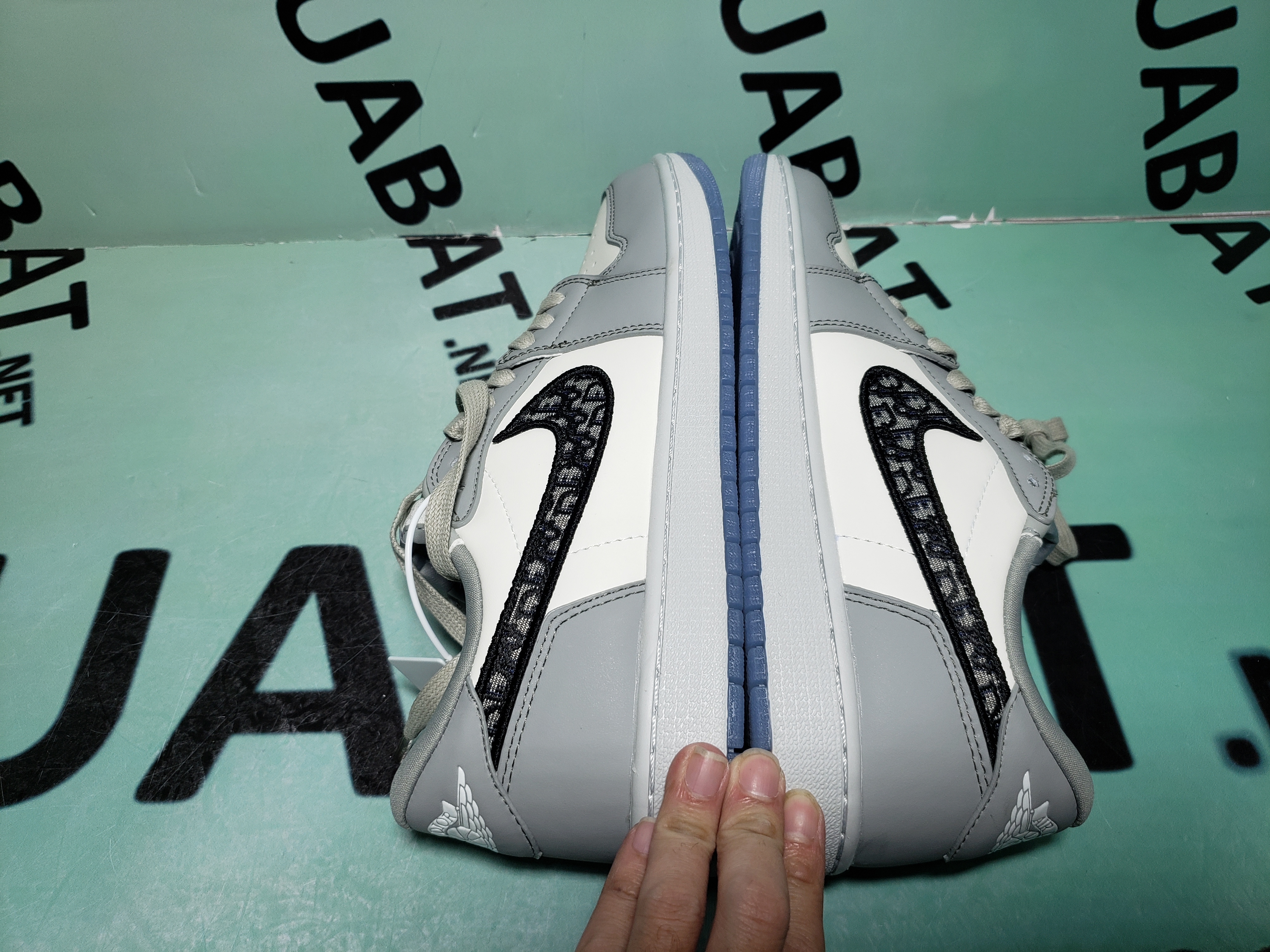 Uabat Jordan 1 Retro Low Dior ,CN8608-002