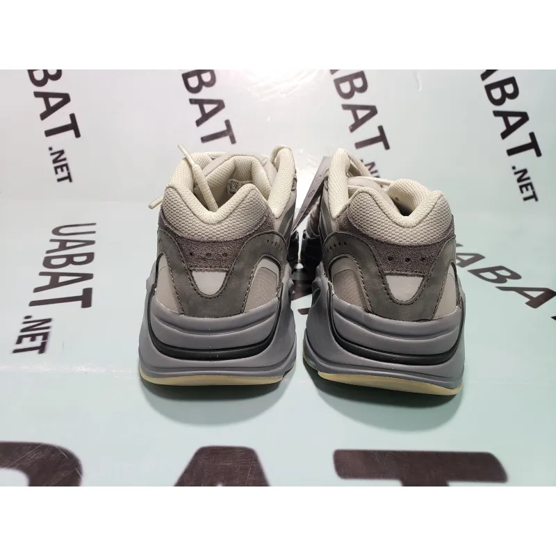 Uabat Yeezy Boost 700 V2 Tephra,FU7914
