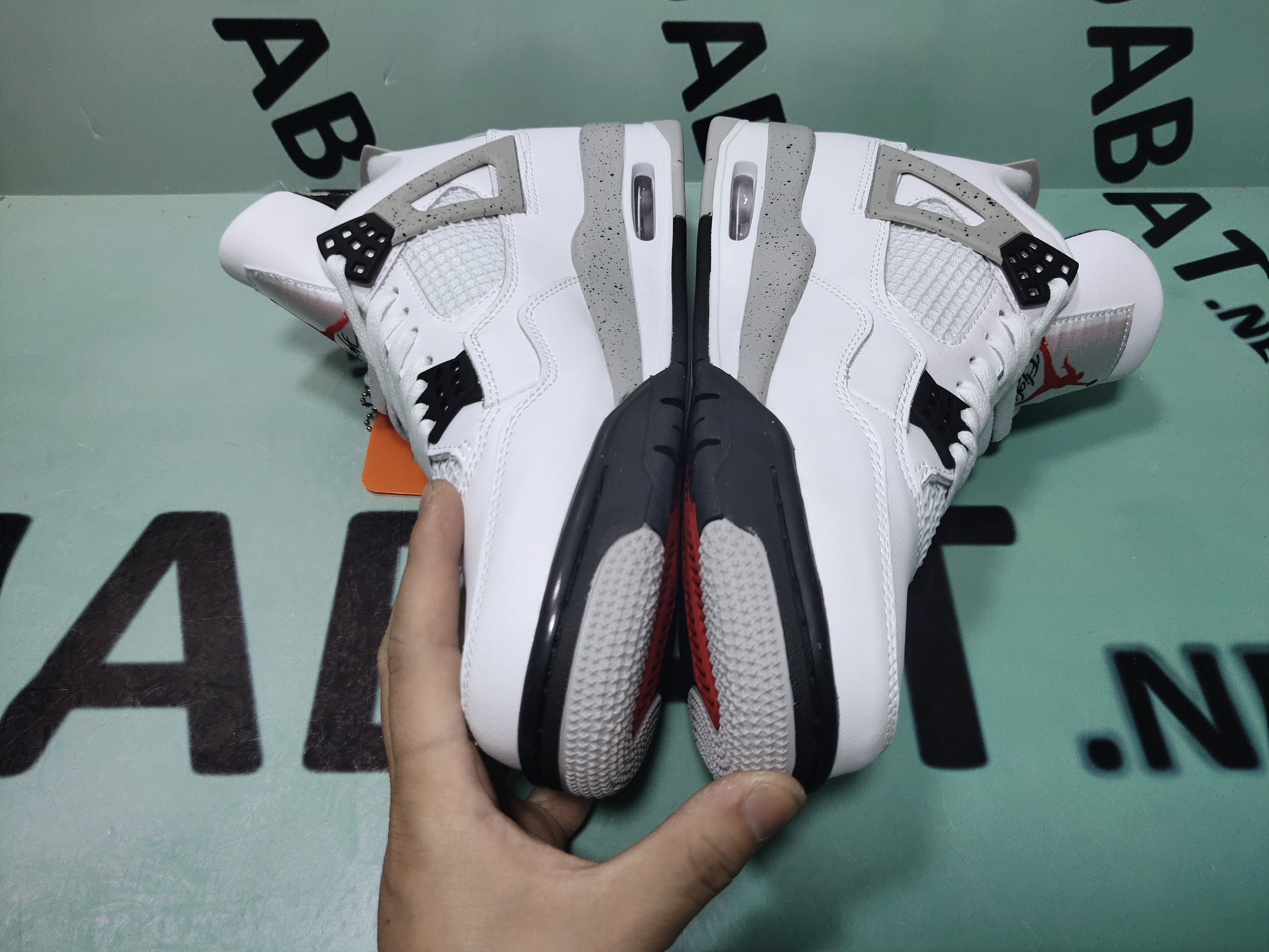 OG Jordan 4 Retro White Cement (2016) ,840606-192