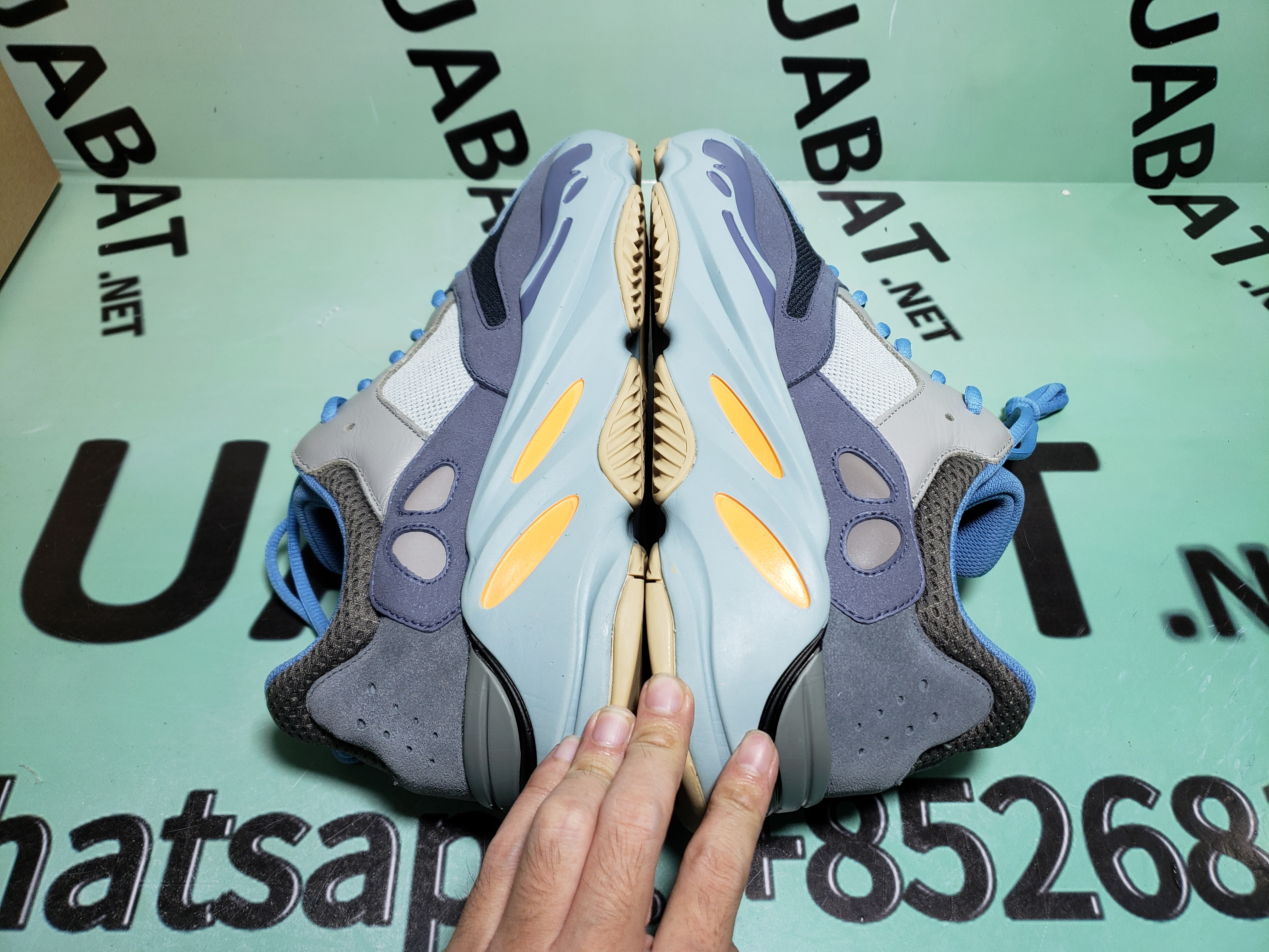 OG Yeezy Boost 700 Carbon Blue,FW2498