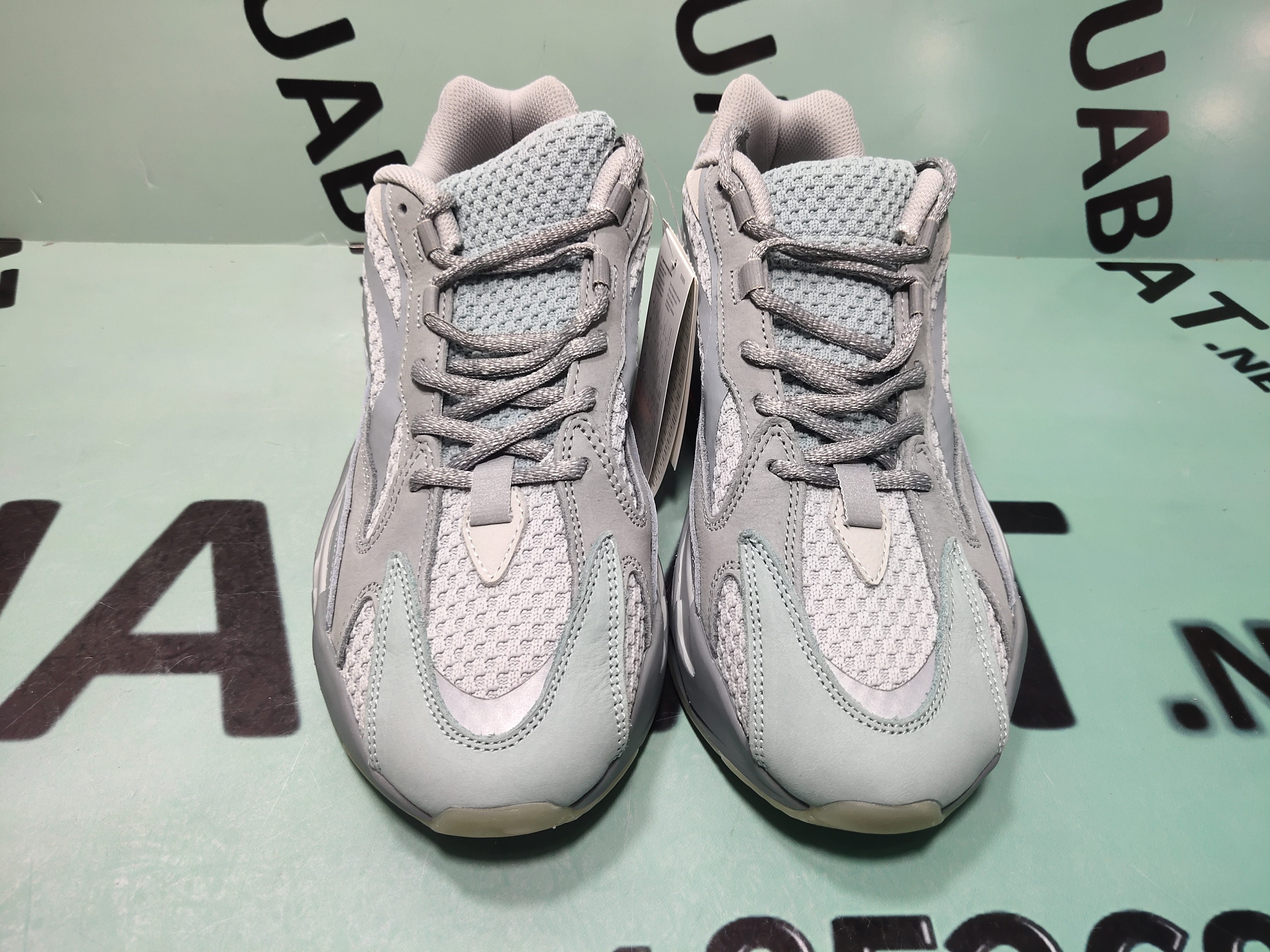 OG Yeezy Boost 700 V2 Inertia,FW2549