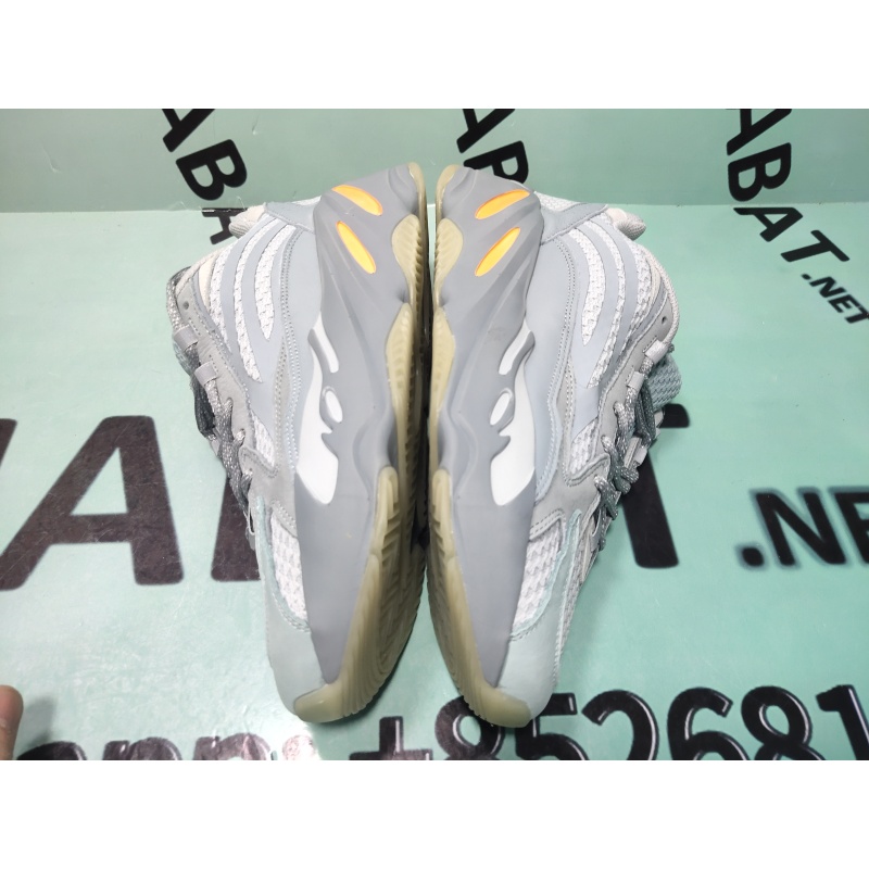 OG Yeezy Boost 700 V2 Inertia,FW2549