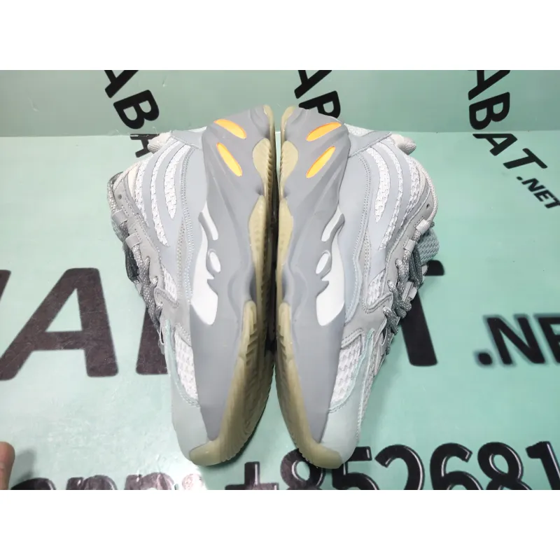 OG Yeezy Boost 700 V2 Inertia,FW2549
