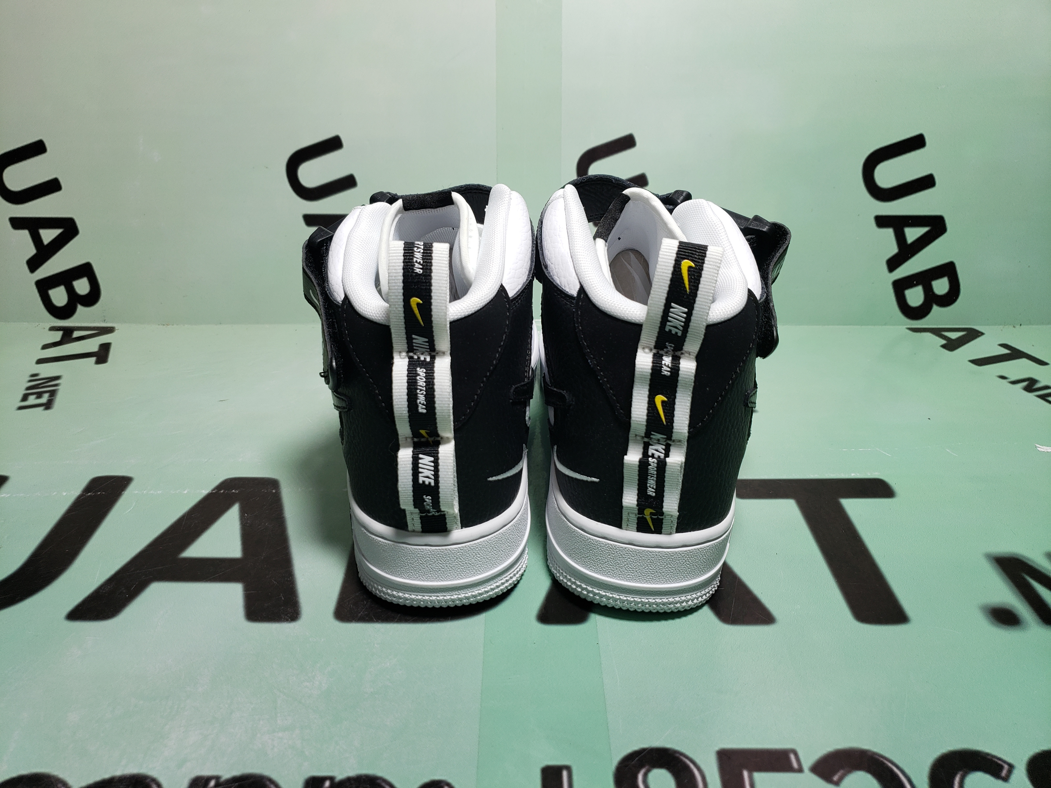 OG Air Force 1 Mid Utility White Black,804609-103