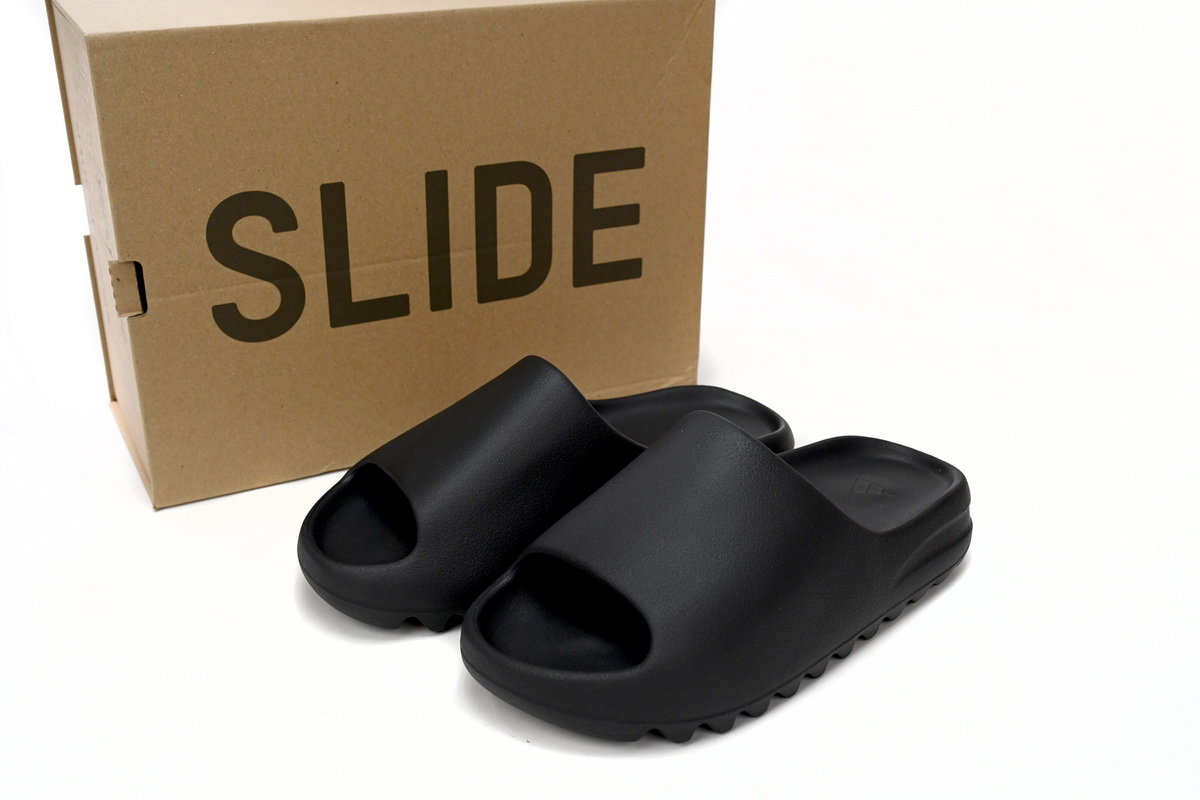 OG Yeezy Slide Onyx, HQ6448