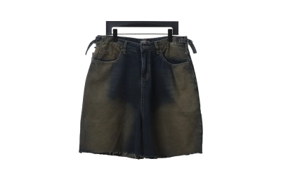 Balenciaga loose denim shorts Jeans 01