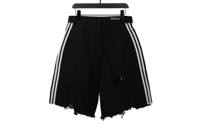 Balenciaga co-branded washed and ripped denim shorts Jeans 01