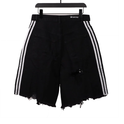 Balenciaga co-branded washed and ripped denim shorts Jeans 01