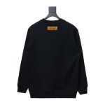  Louis Vuitton 24SS red letter print round neck Hoodie 2
