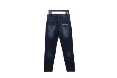 Balenciaga 3M embroidered logo Jeans 02