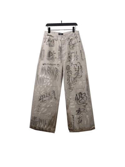 Balenciaga catwalk graffiti denim Jeans 01