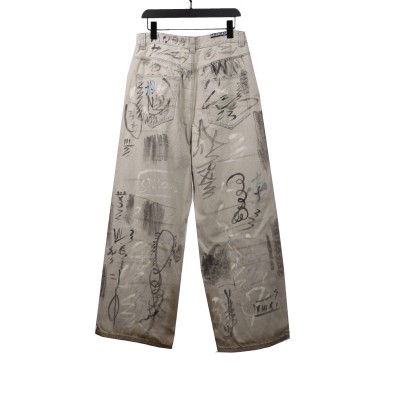  Balenciage catwalk graffiti denim Jeans 02