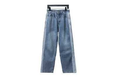 Balenciaga/Adidas joint three-bar ribbon washed Jeans 2 01